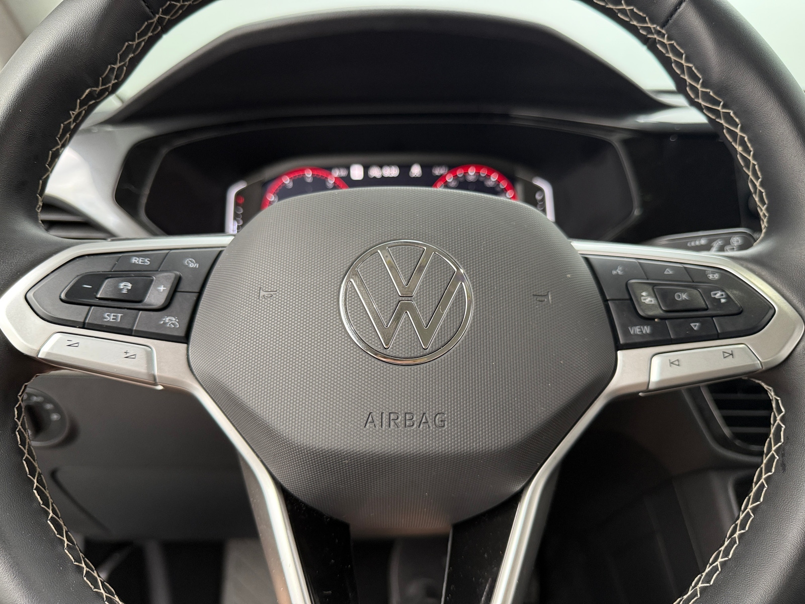 Thumbnail: 2024 Volkswagen Taos - 4