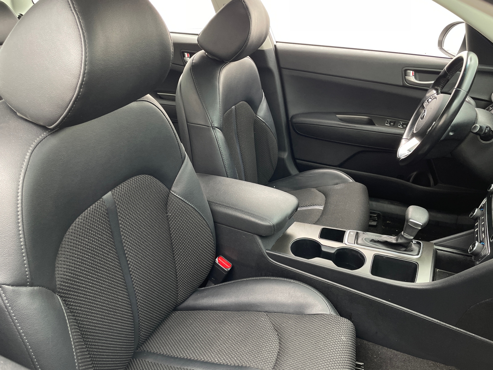 Thumbnail: 2019 Kia Optima - 2
