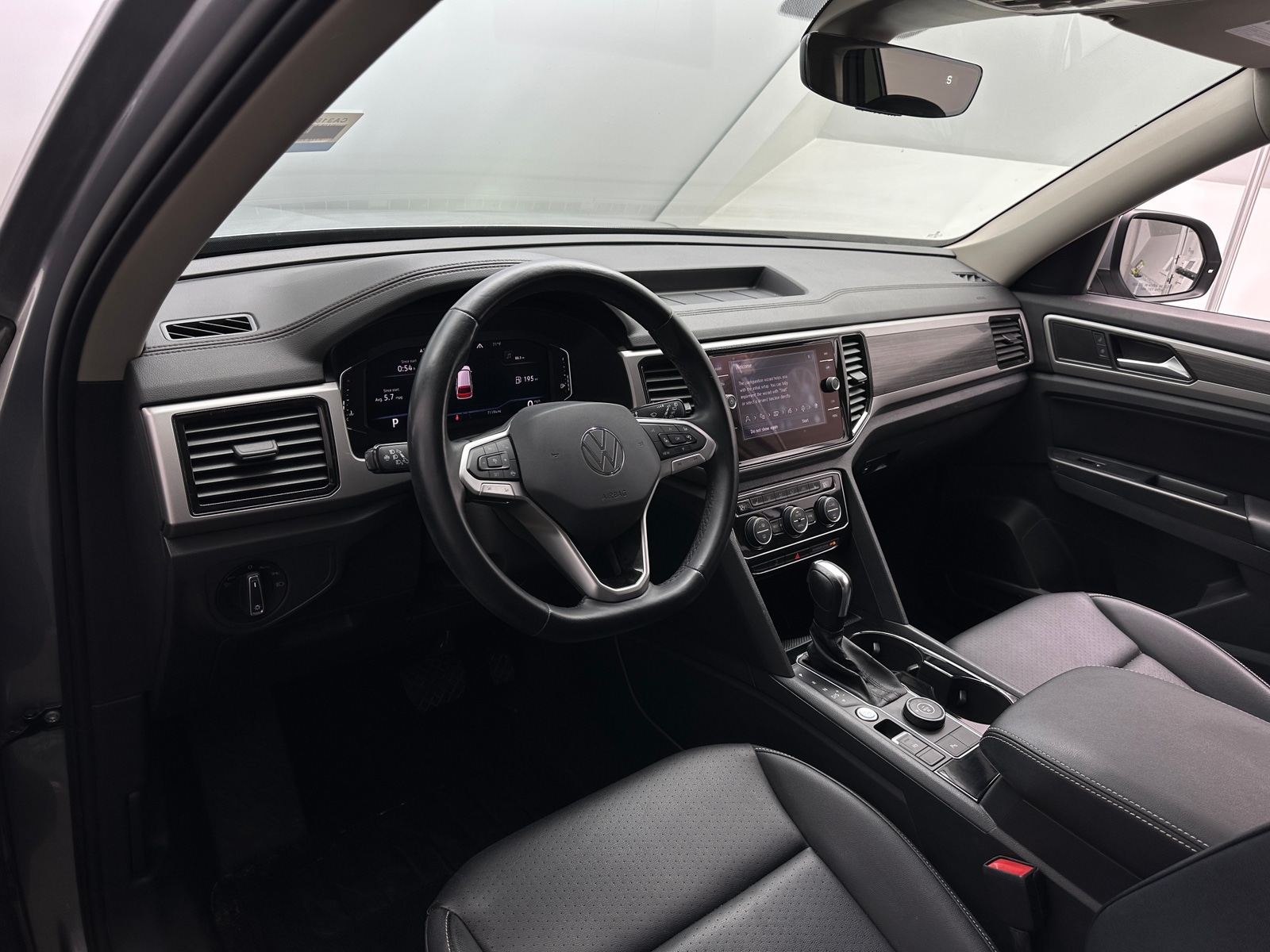 Thumbnail: 2021 Volkswagen Atlas - 2