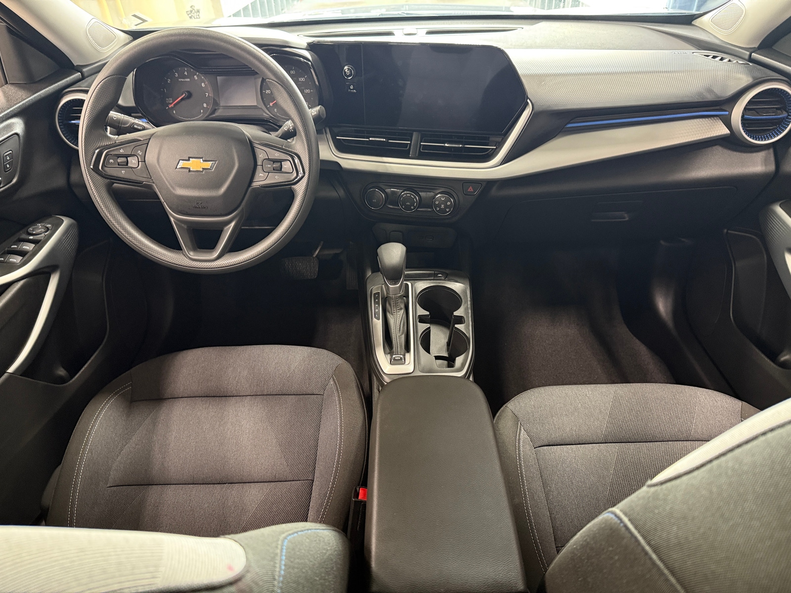 Thumbnail: 2025 Chevrolet Trax - 3