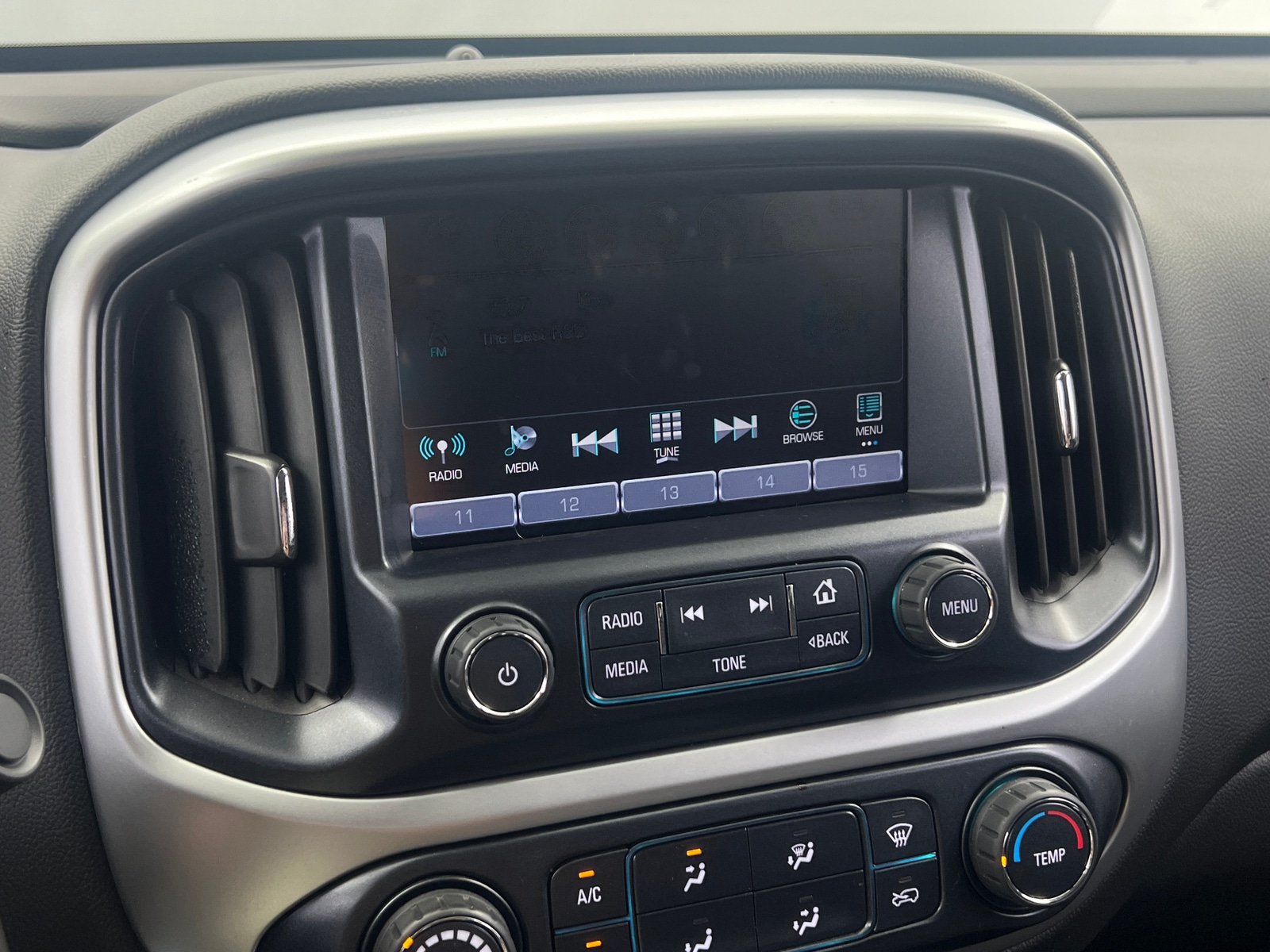 Thumbnail: 2018 Chevrolet Colorado - 4