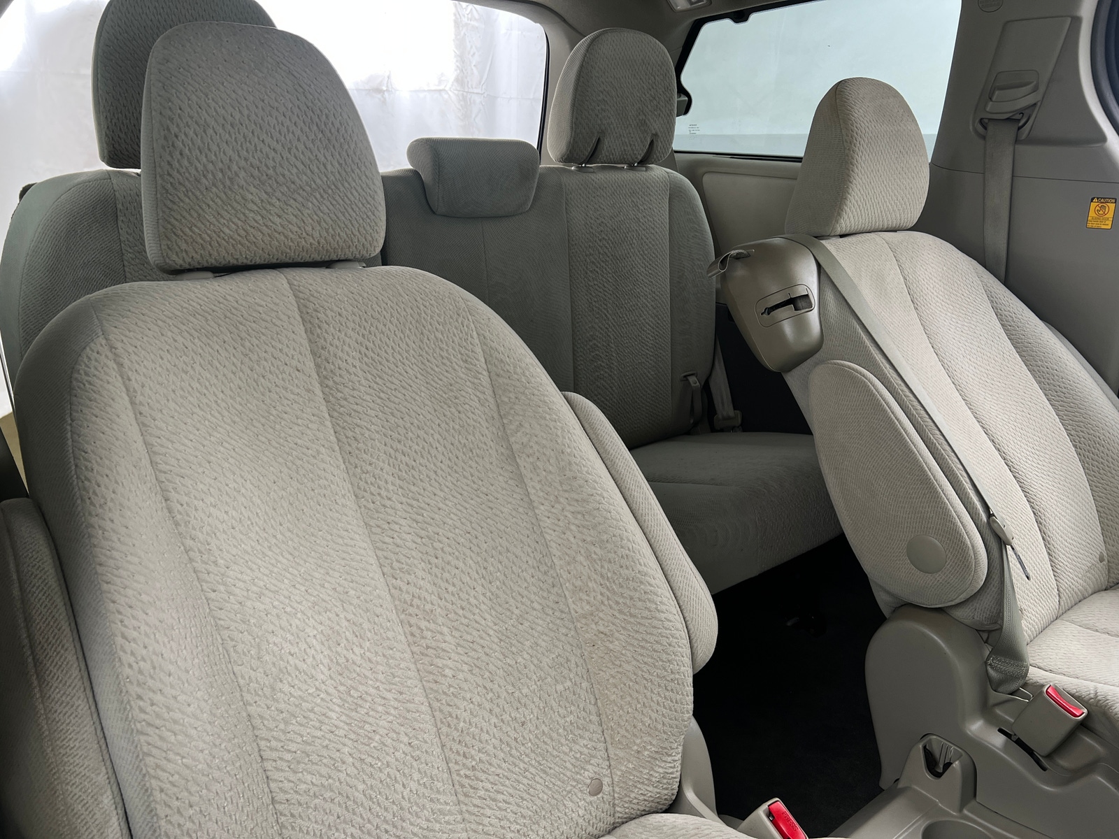 Thumbnail: 2012 Toyota Sienna - 6
