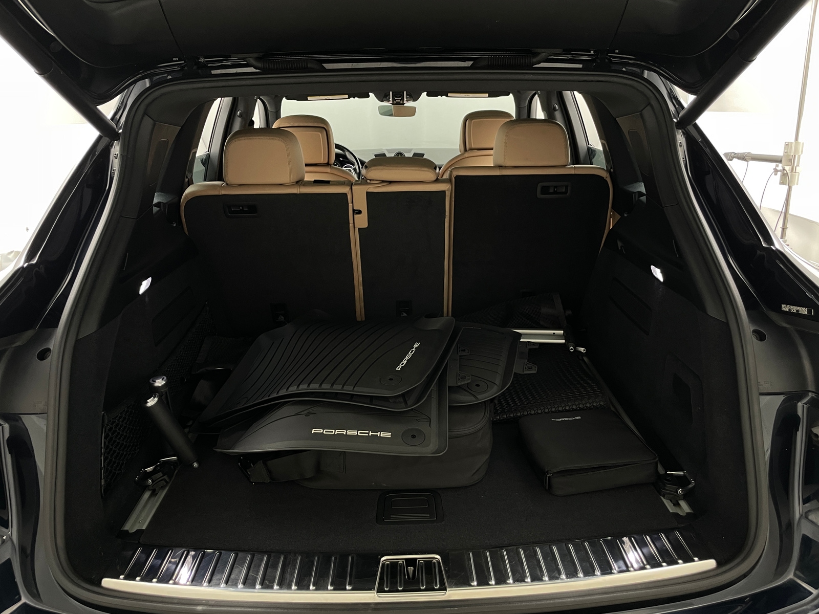 Thumbnail: 2019 Porsche Cayenne - 6