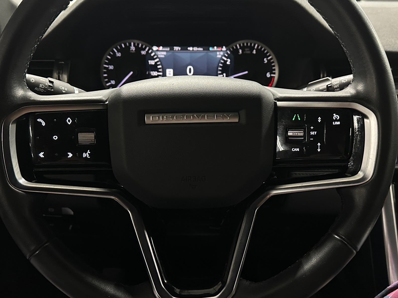 Thumbnail: 2023 Land Rover Discovery Sport - 4