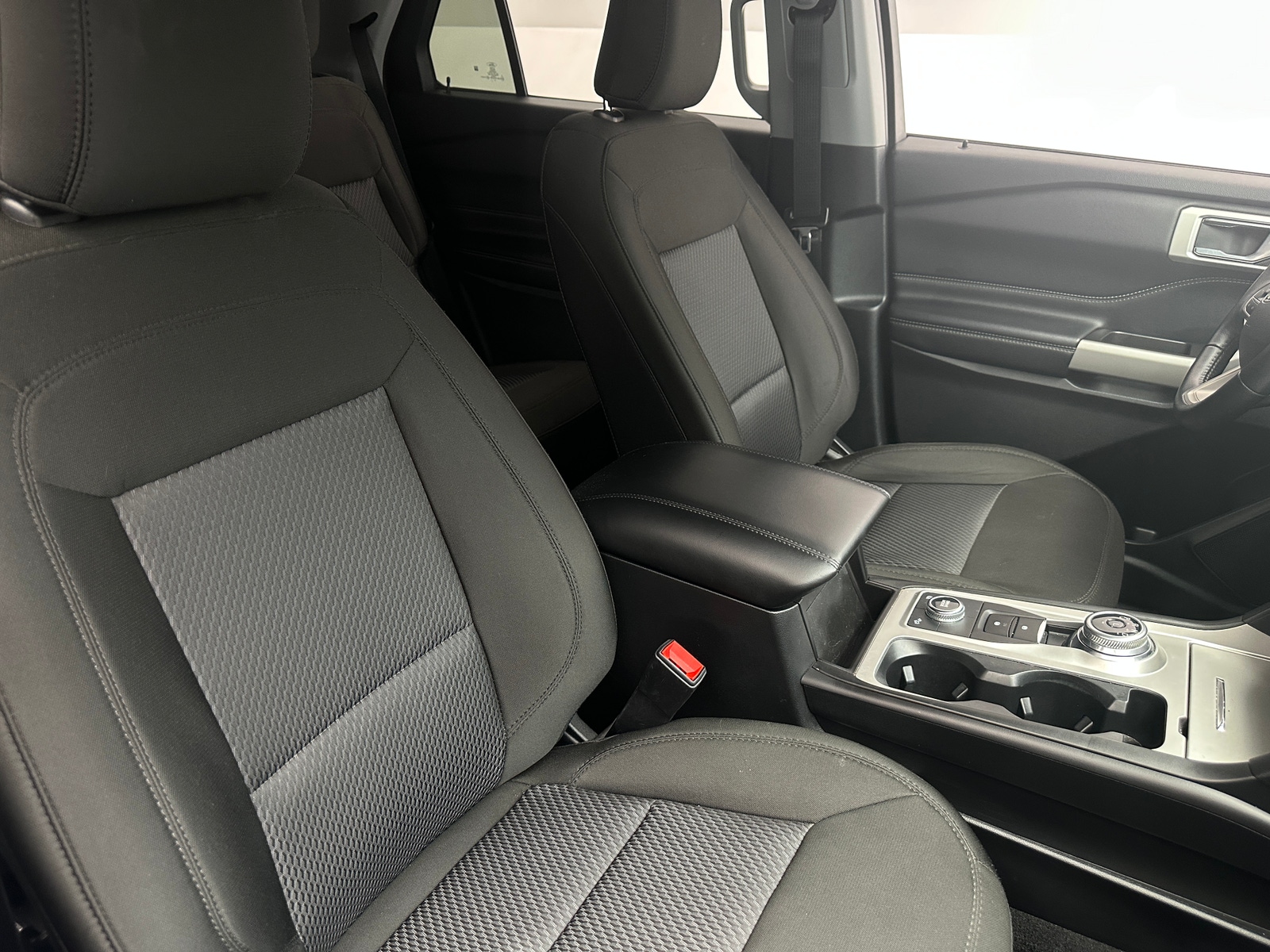 Thumbnail: 2022 Ford Explorer - 2
