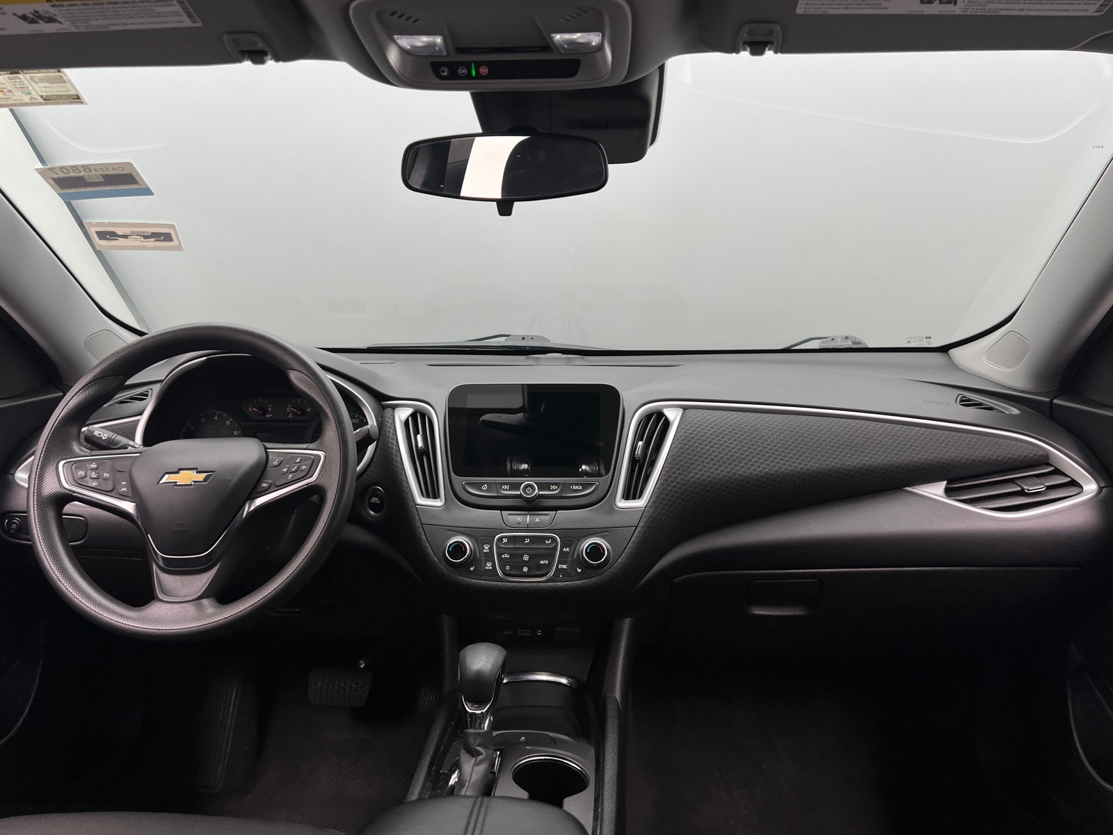Thumbnail: 2023 Chevrolet Malibu - 3
