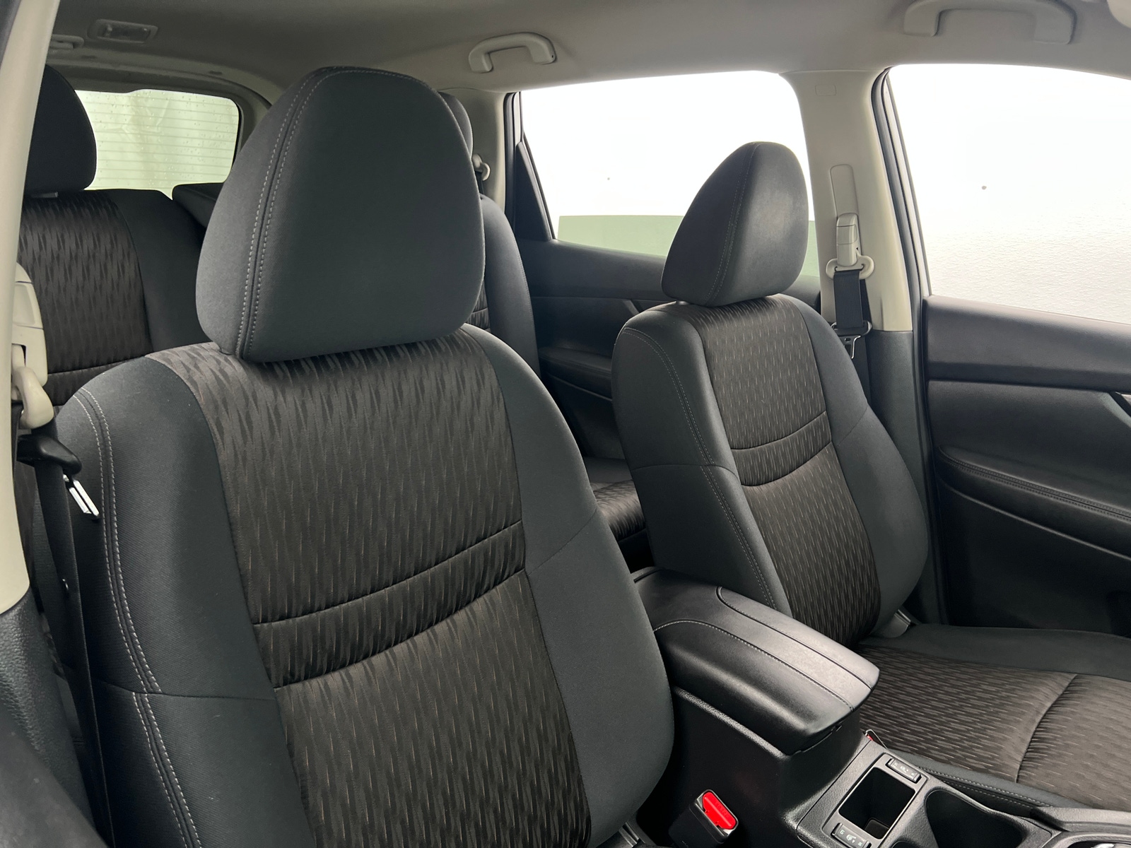 Thumbnail: 2017 Nissan Rogue - 2