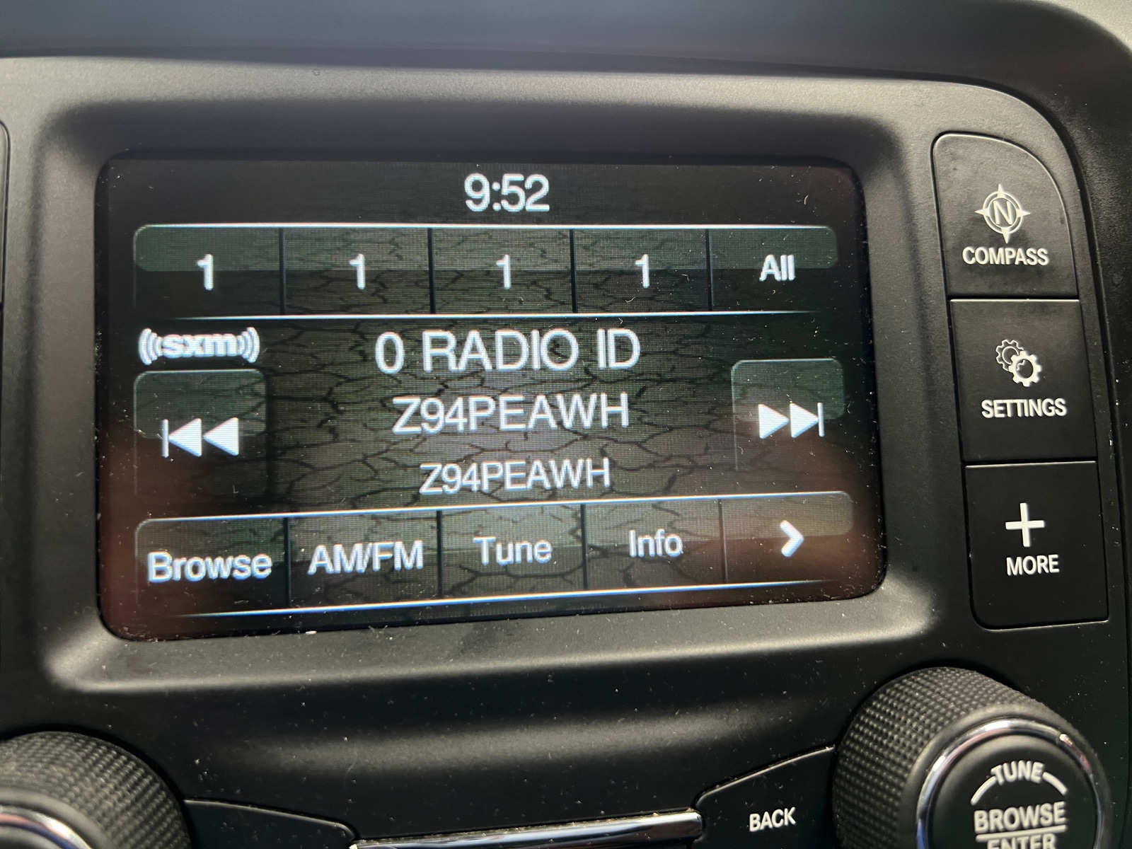 Thumbnail: 2018 Jeep Cherokee - 3