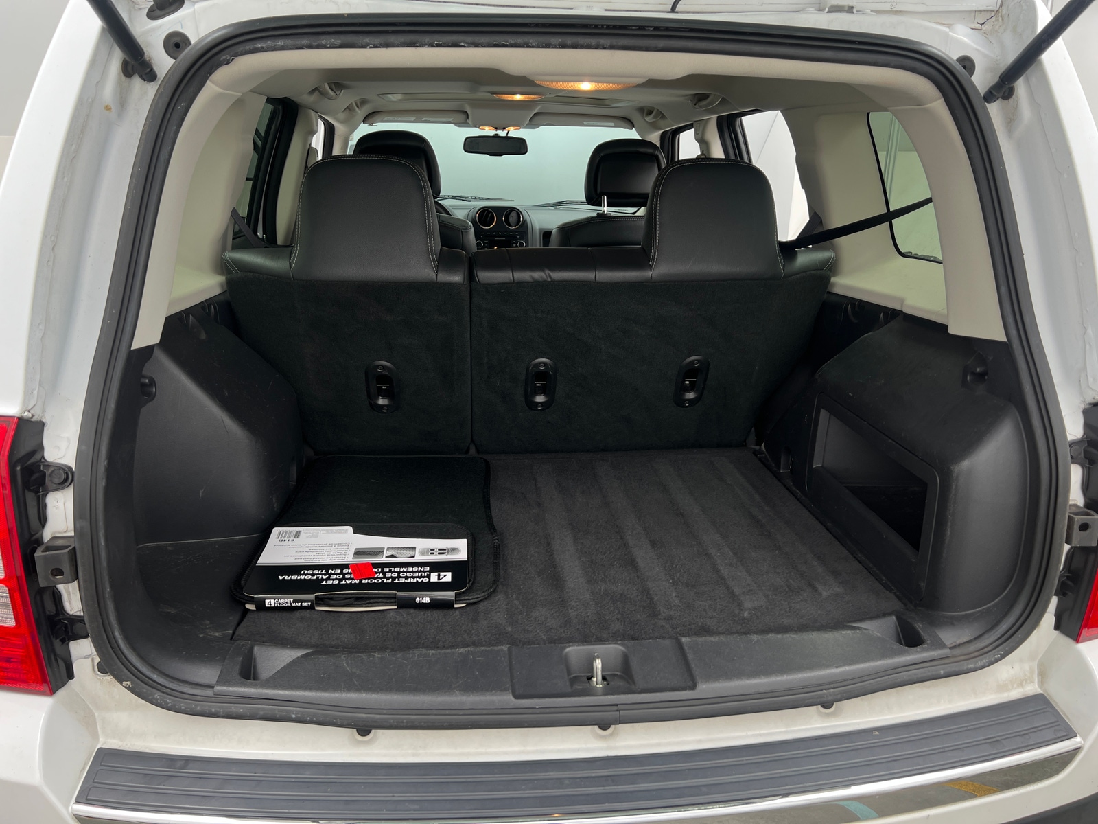 Thumbnail: 2016 Jeep Patriot - 6