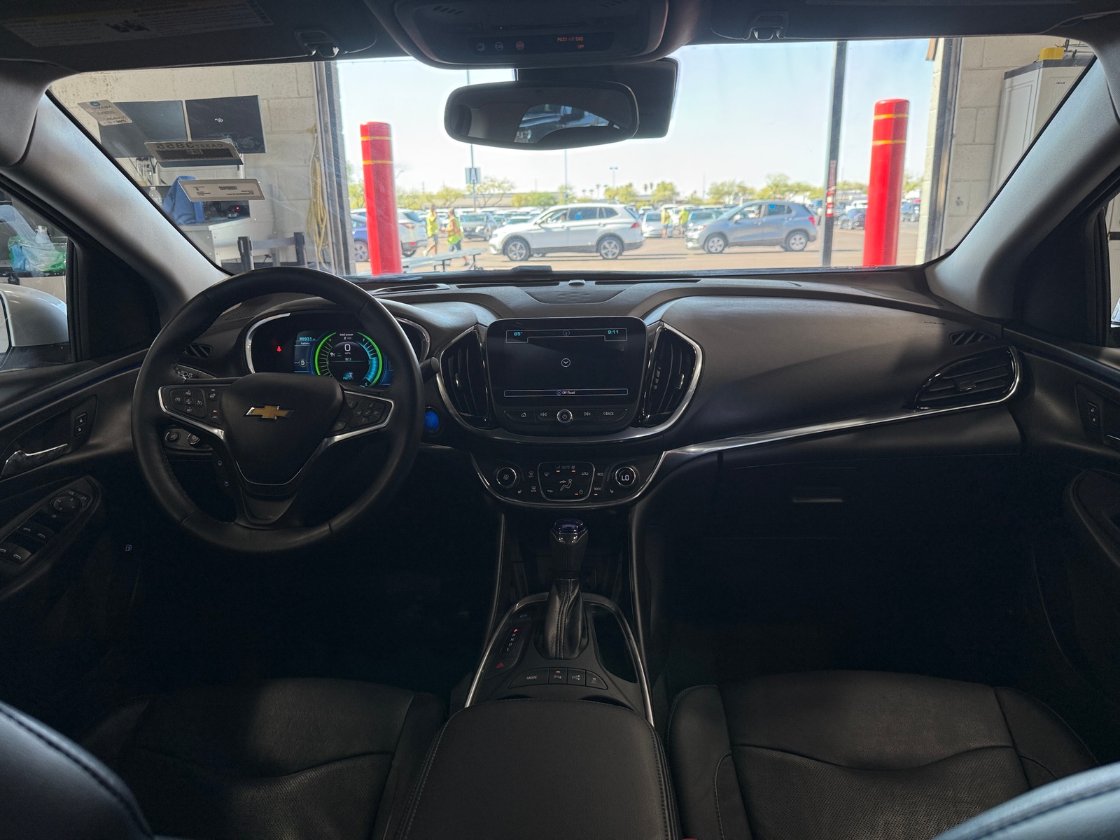 Thumbnail: 2017 Chevrolet Volt - 2