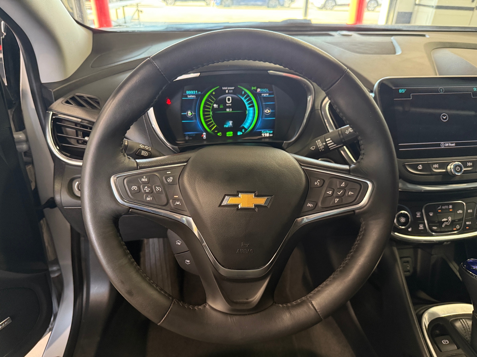 Thumbnail: 2017 Chevrolet Volt - 4