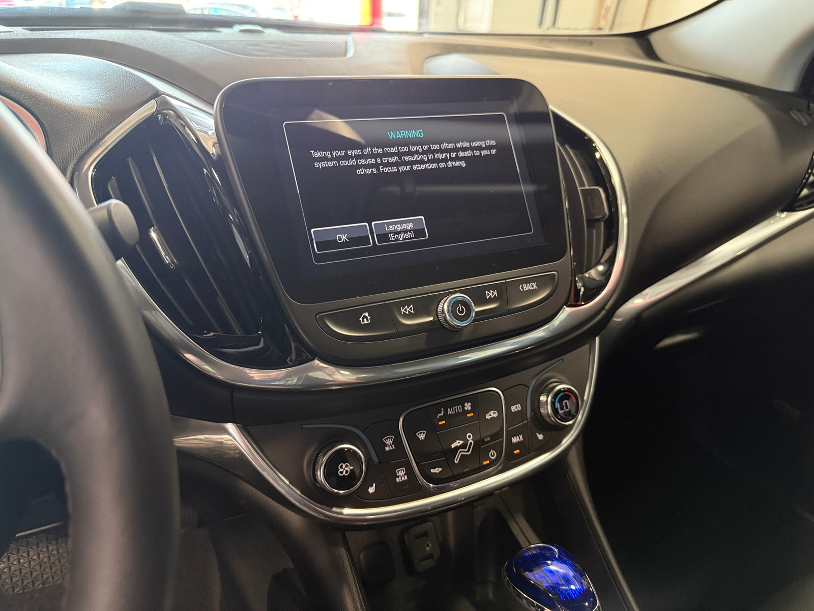 Thumbnail: 2017 Chevrolet Volt - 3