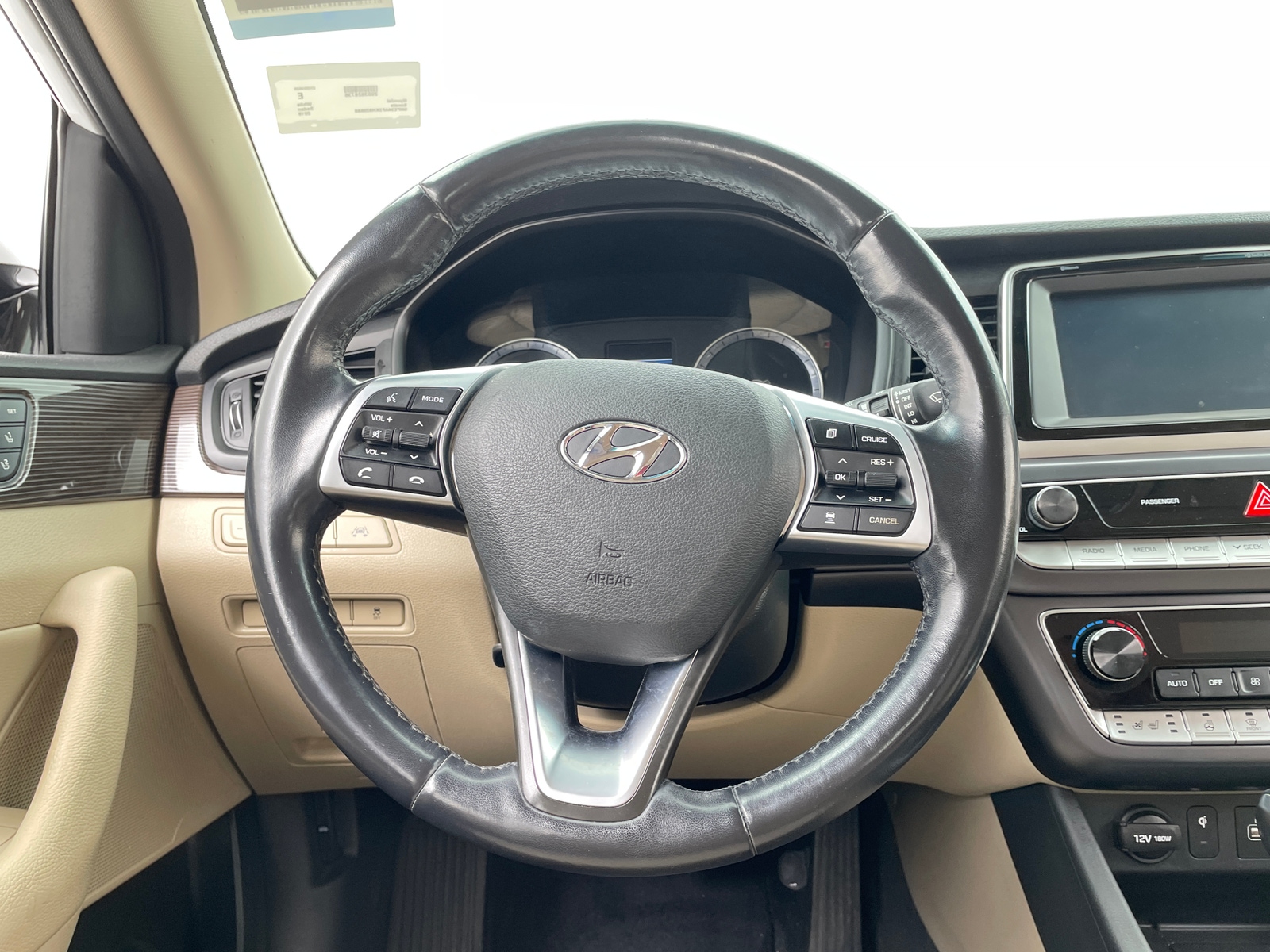 Thumbnail: 2019 Hyundai Sonata - 4