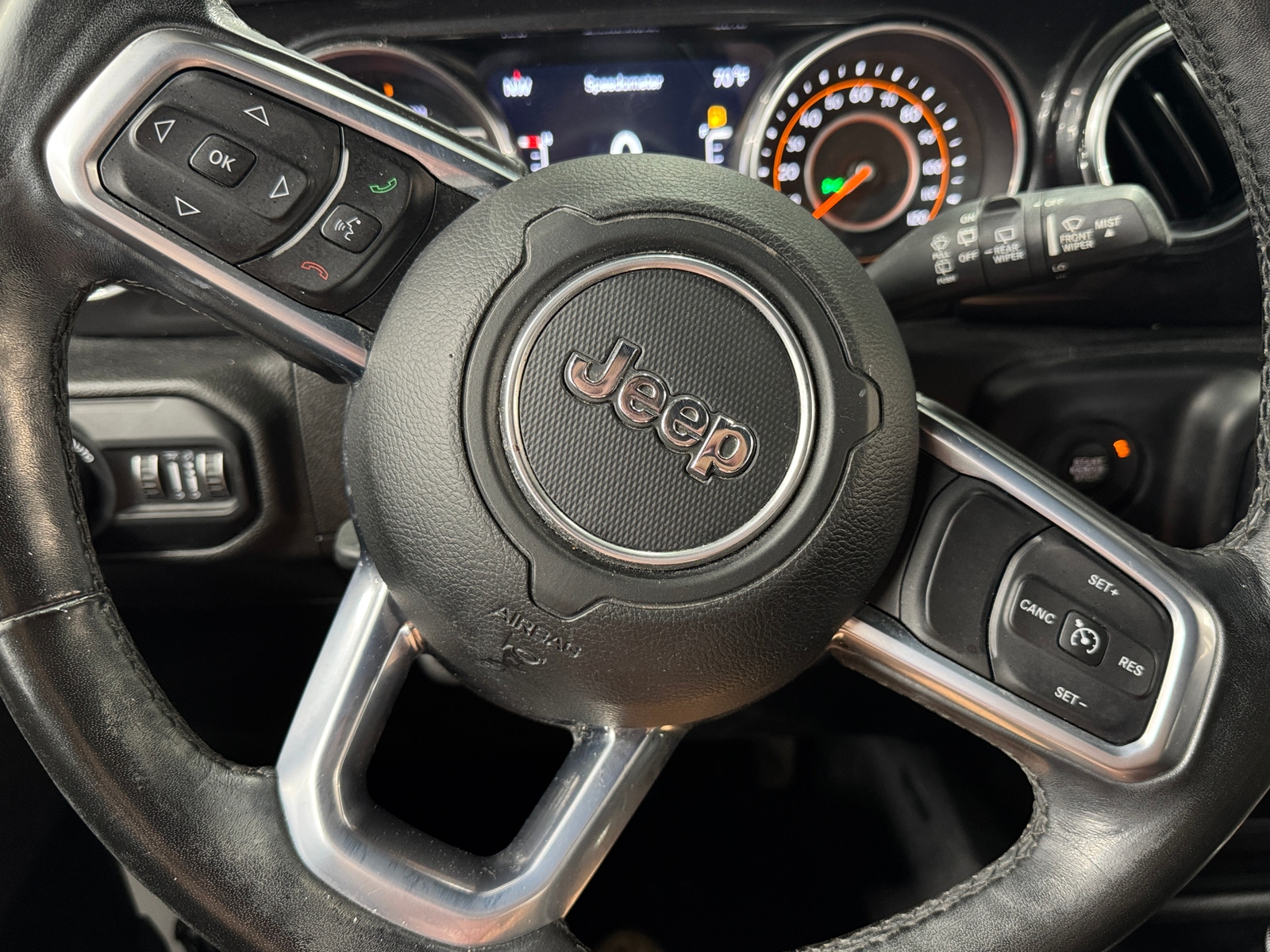 Thumbnail: 2020 Jeep Wrangler - 5