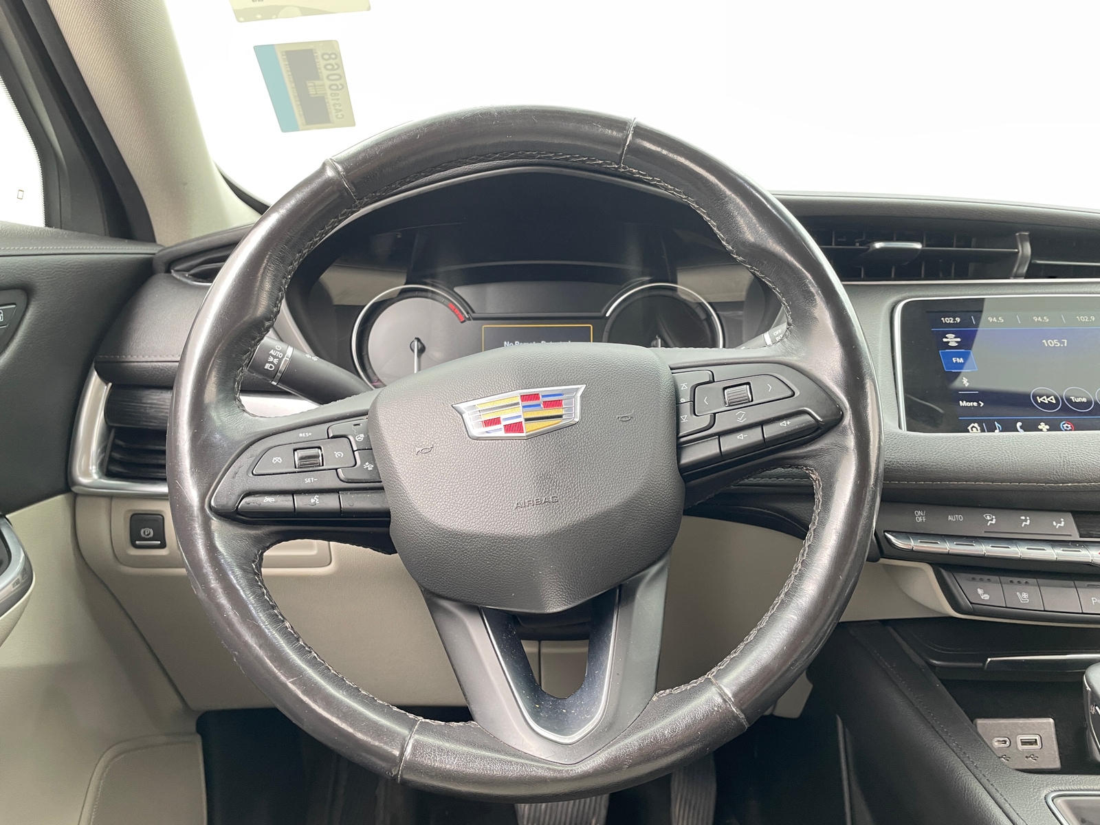 Thumbnail: 2019 Cadillac XT4 - 4