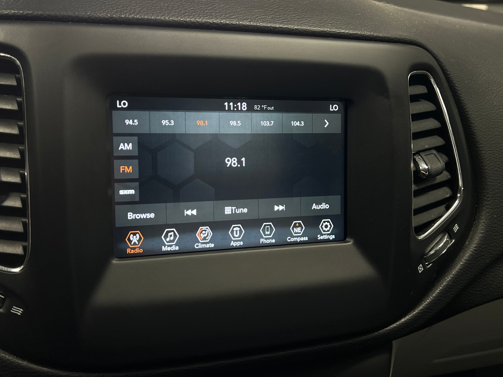 Thumbnail: 2019 Jeep Compass - 4