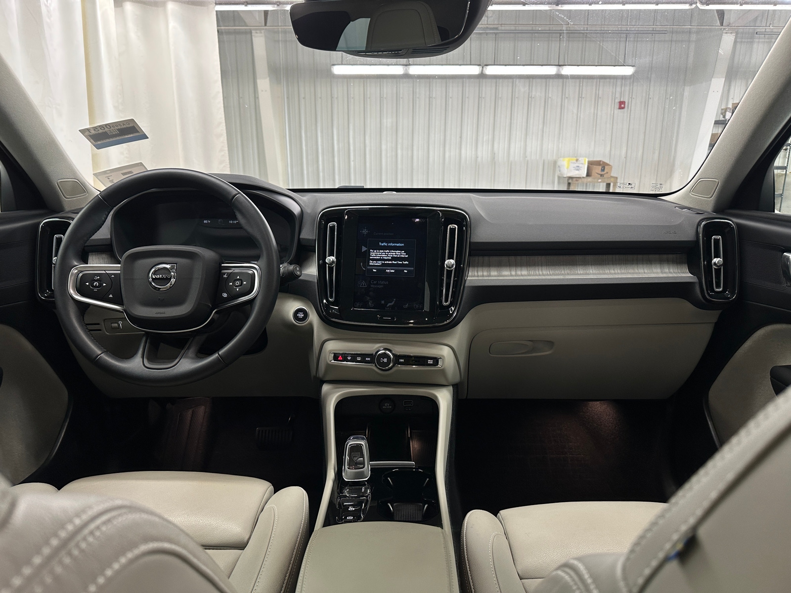 Thumbnail: 2021 Volvo XC40 - 2