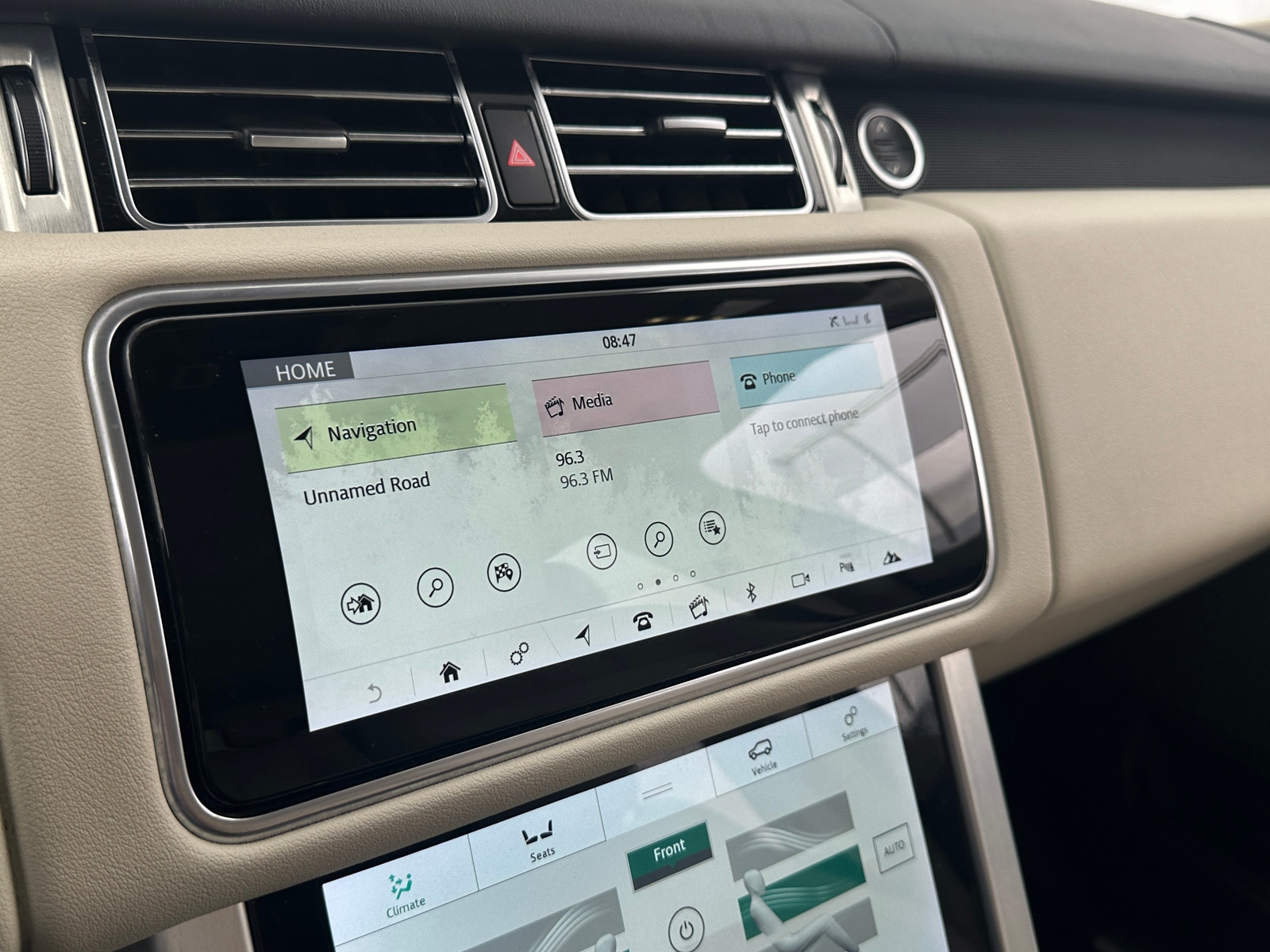 Thumbnail: 2020 Land Rover Range Rover - 2
