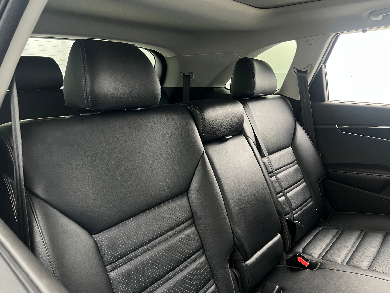 Thumbnail: 2018 Kia Sorento - 5