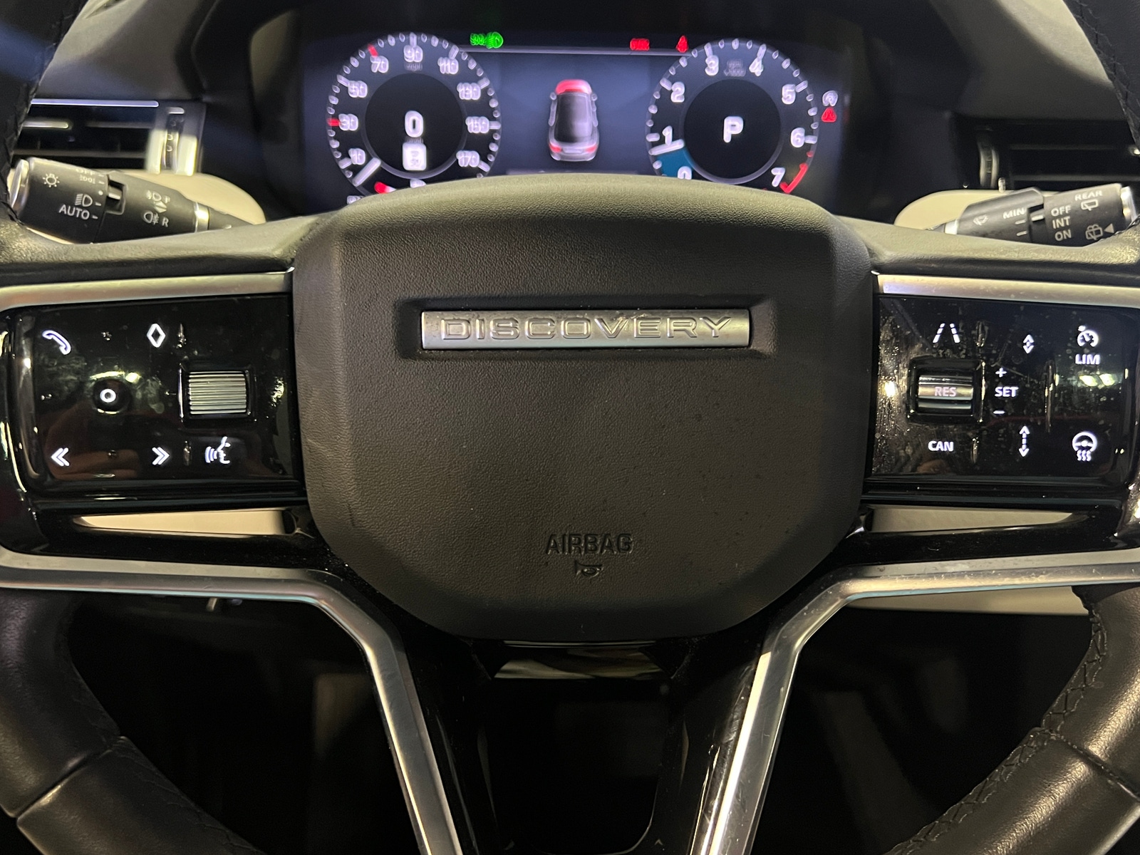 Thumbnail: 2023 Land Rover Discovery Sport - 4