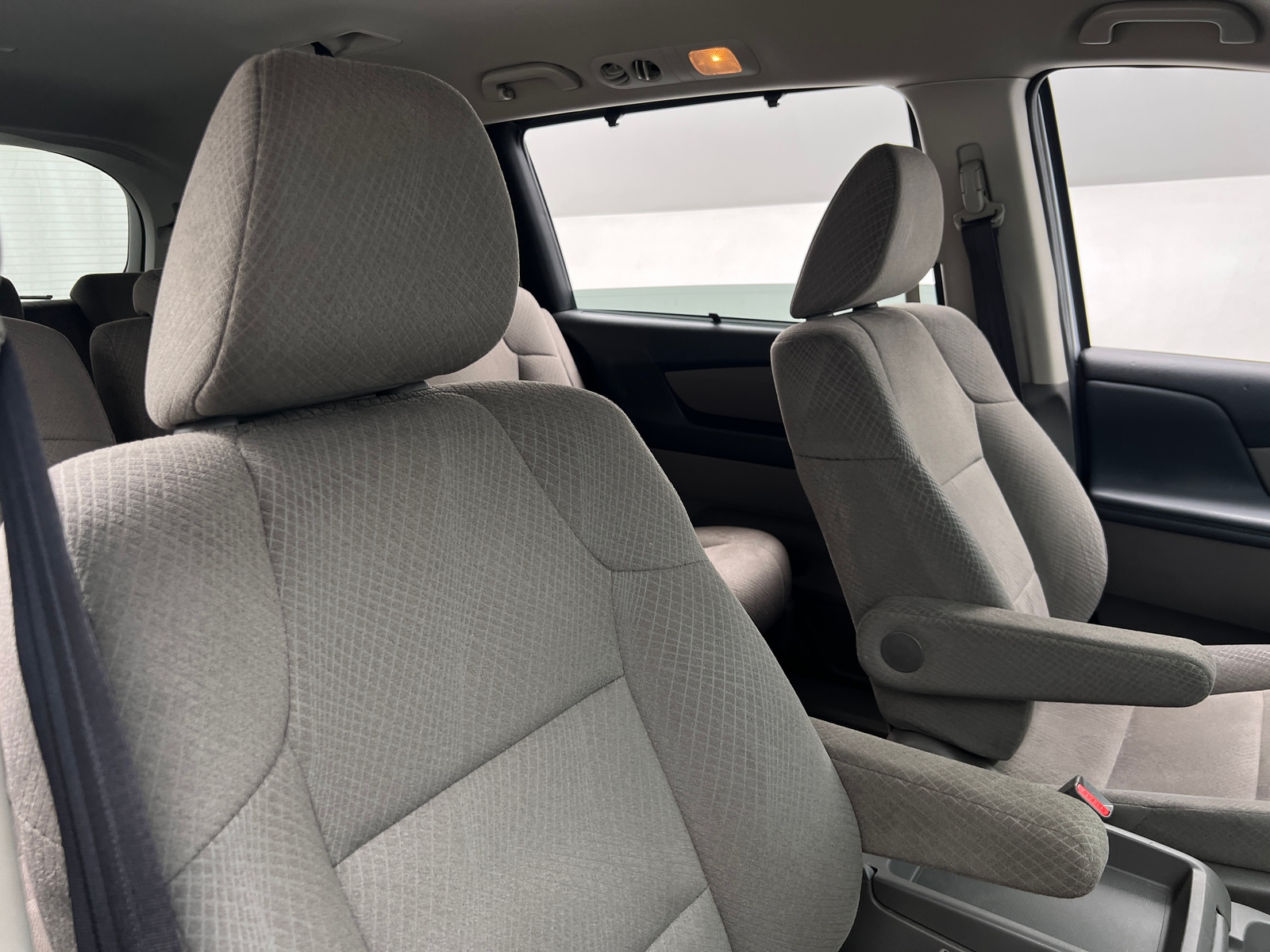 Thumbnail: 2014 Honda Odyssey - 2