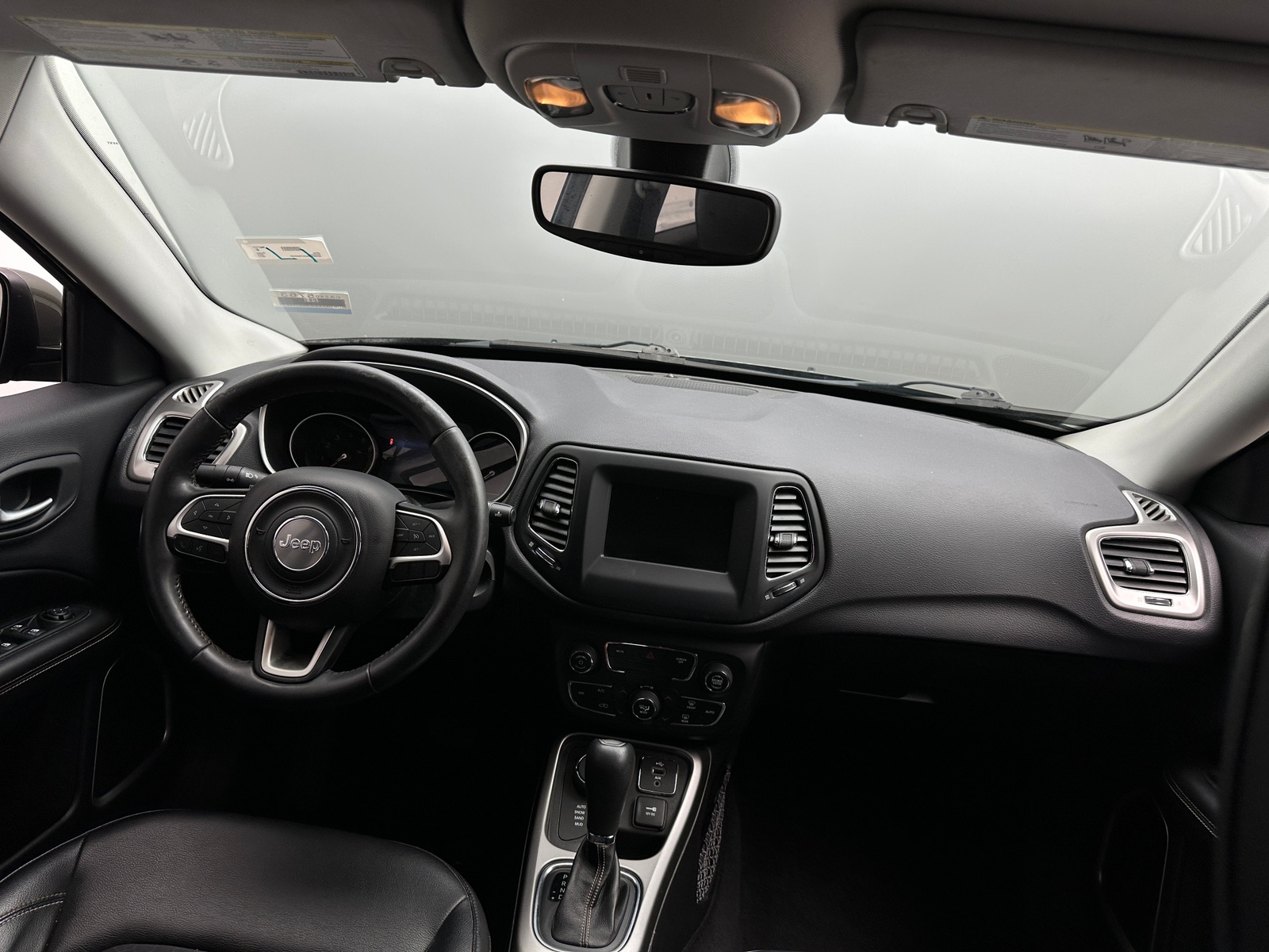 Thumbnail: 2017 Jeep Compass - 3