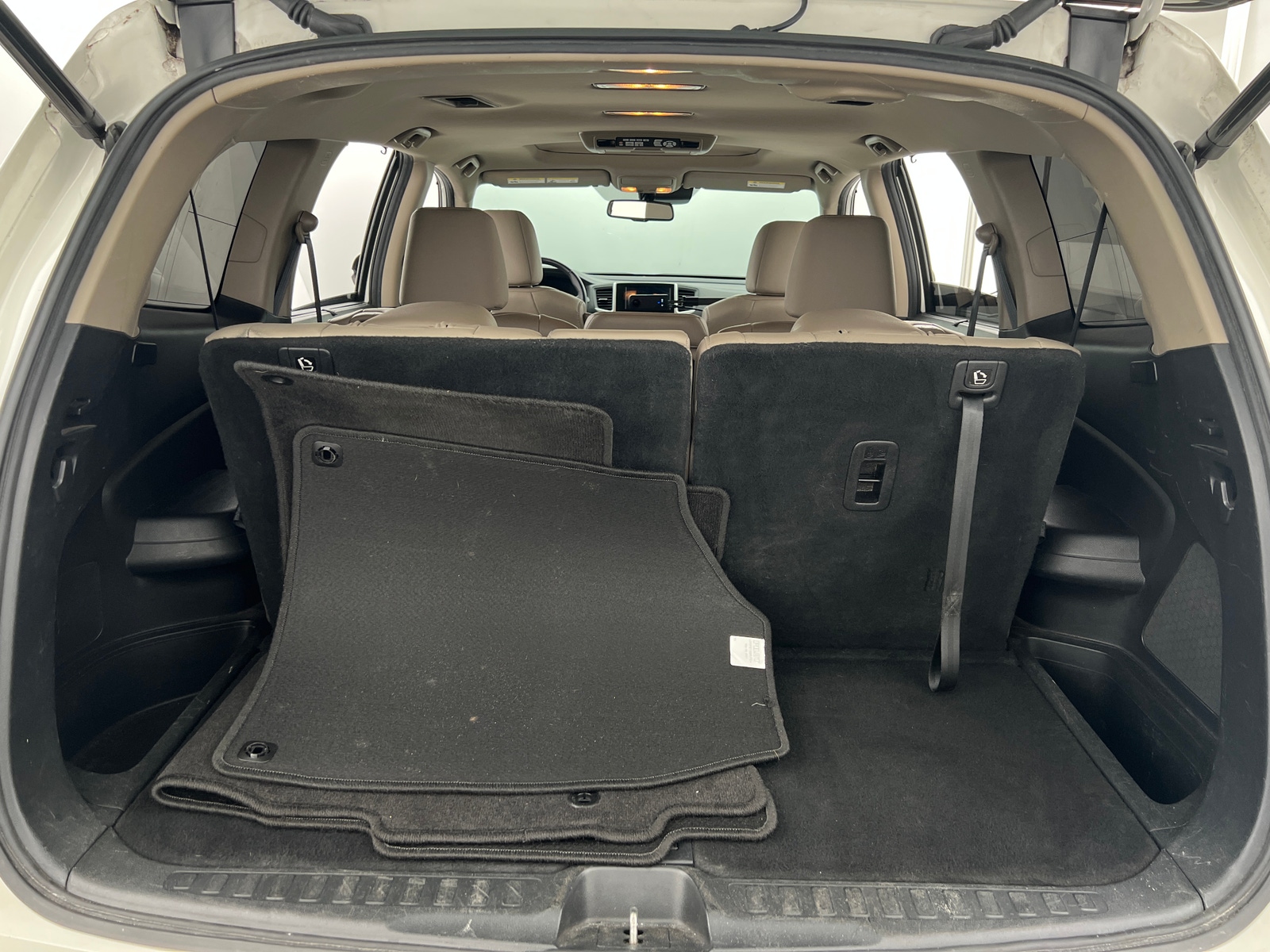 Thumbnail: 2017 Honda Pilot - 6