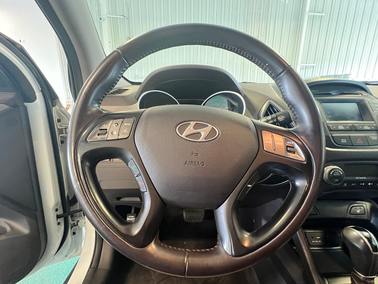 Thumbnail: 2015 Hyundai Tucson - 4