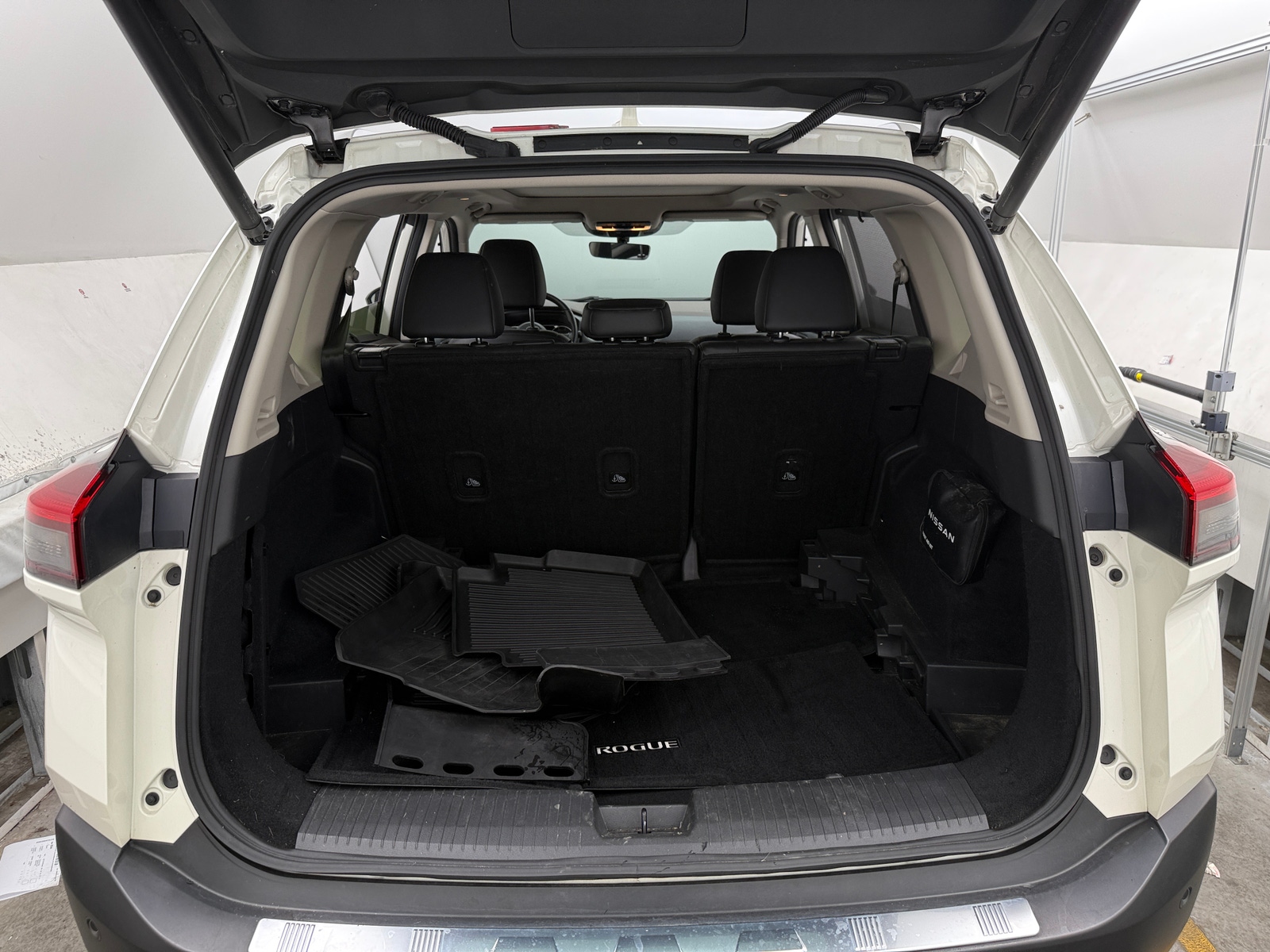 Thumbnail: 2023 Nissan Rogue - 7