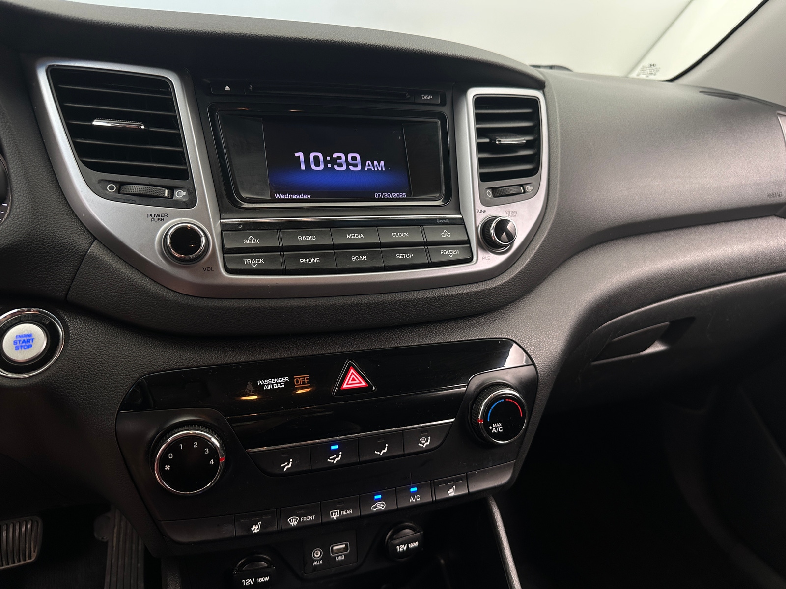 Thumbnail: 2017 Hyundai Tucson - 4