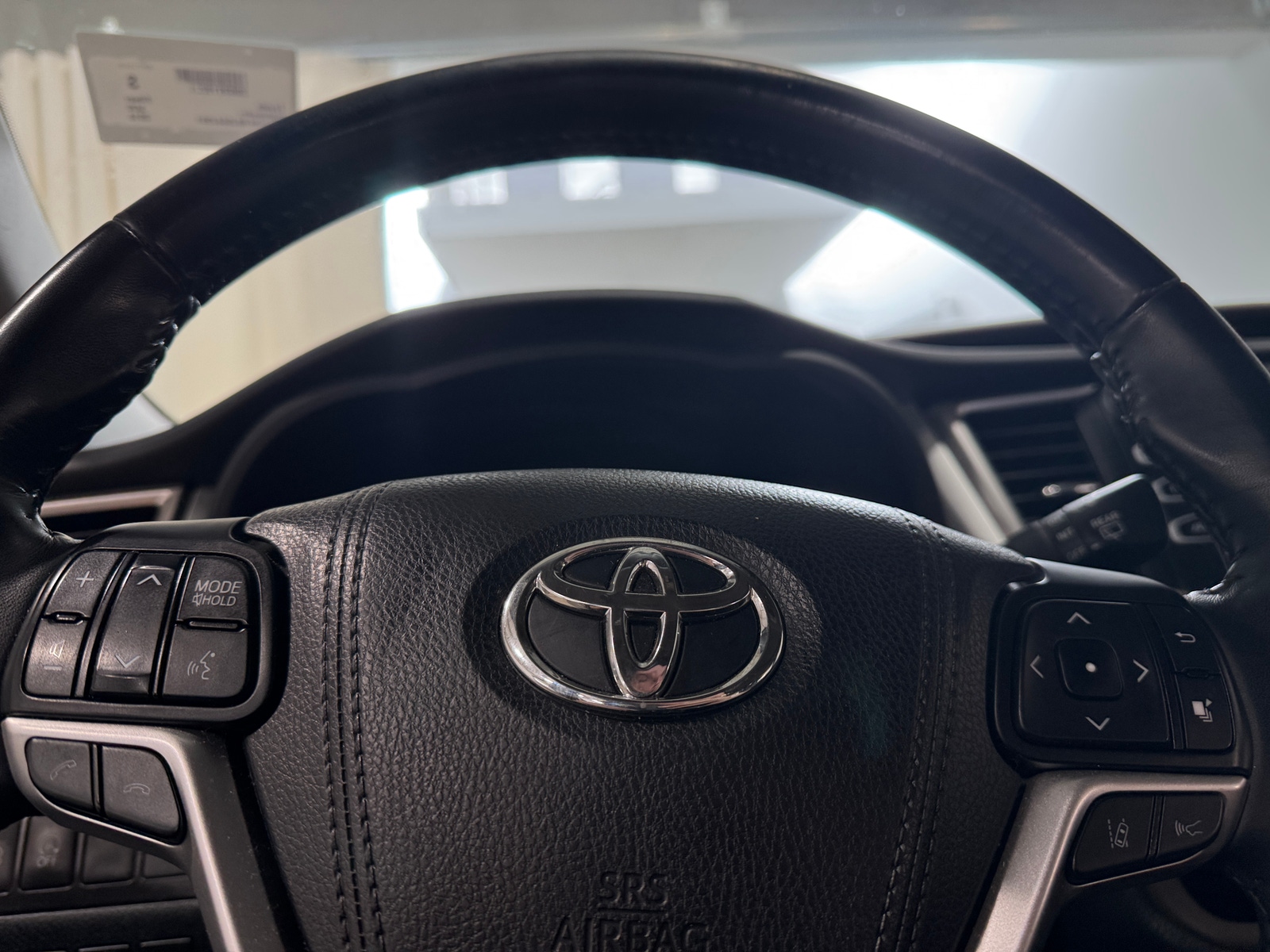 Thumbnail: 2018 Toyota Highlander - 4