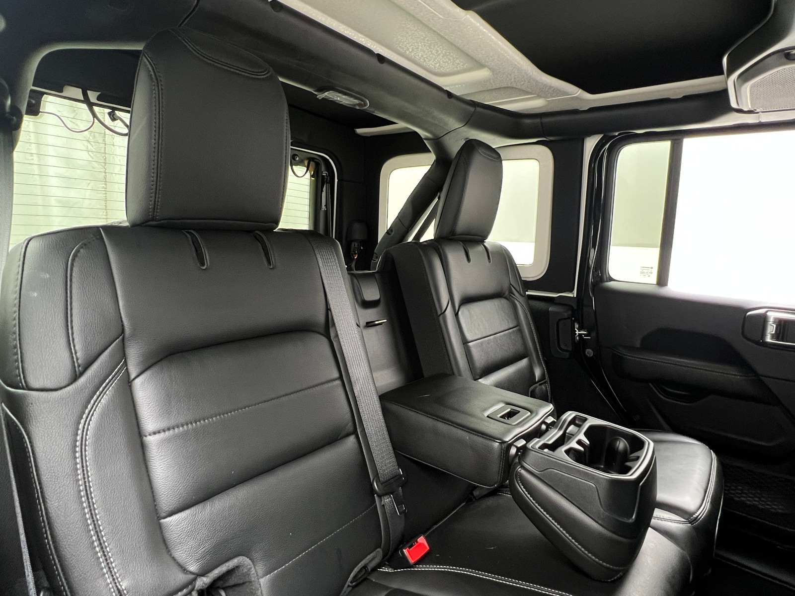 Thumbnail: 2019 Jeep Wrangler - 5