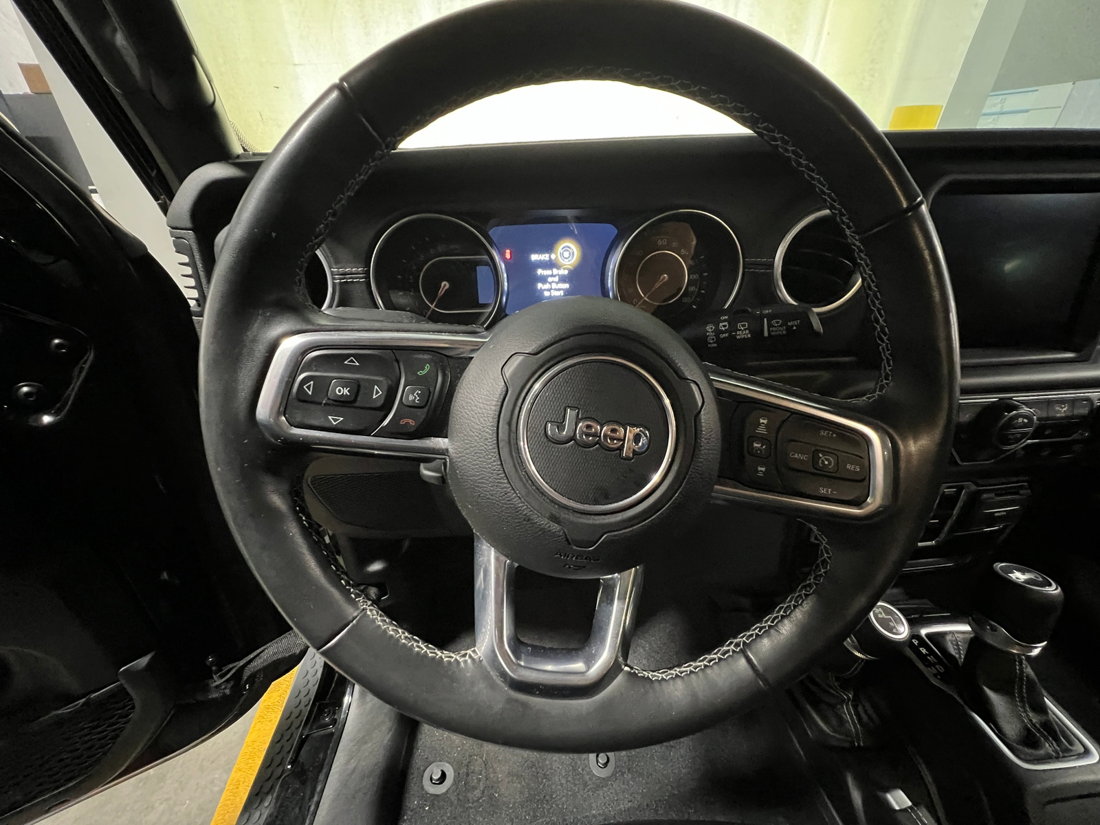 Thumbnail: 2019 Jeep Wrangler - 4
