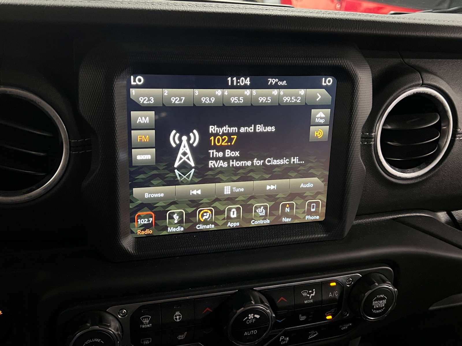 Thumbnail: 2019 Jeep Wrangler - 3