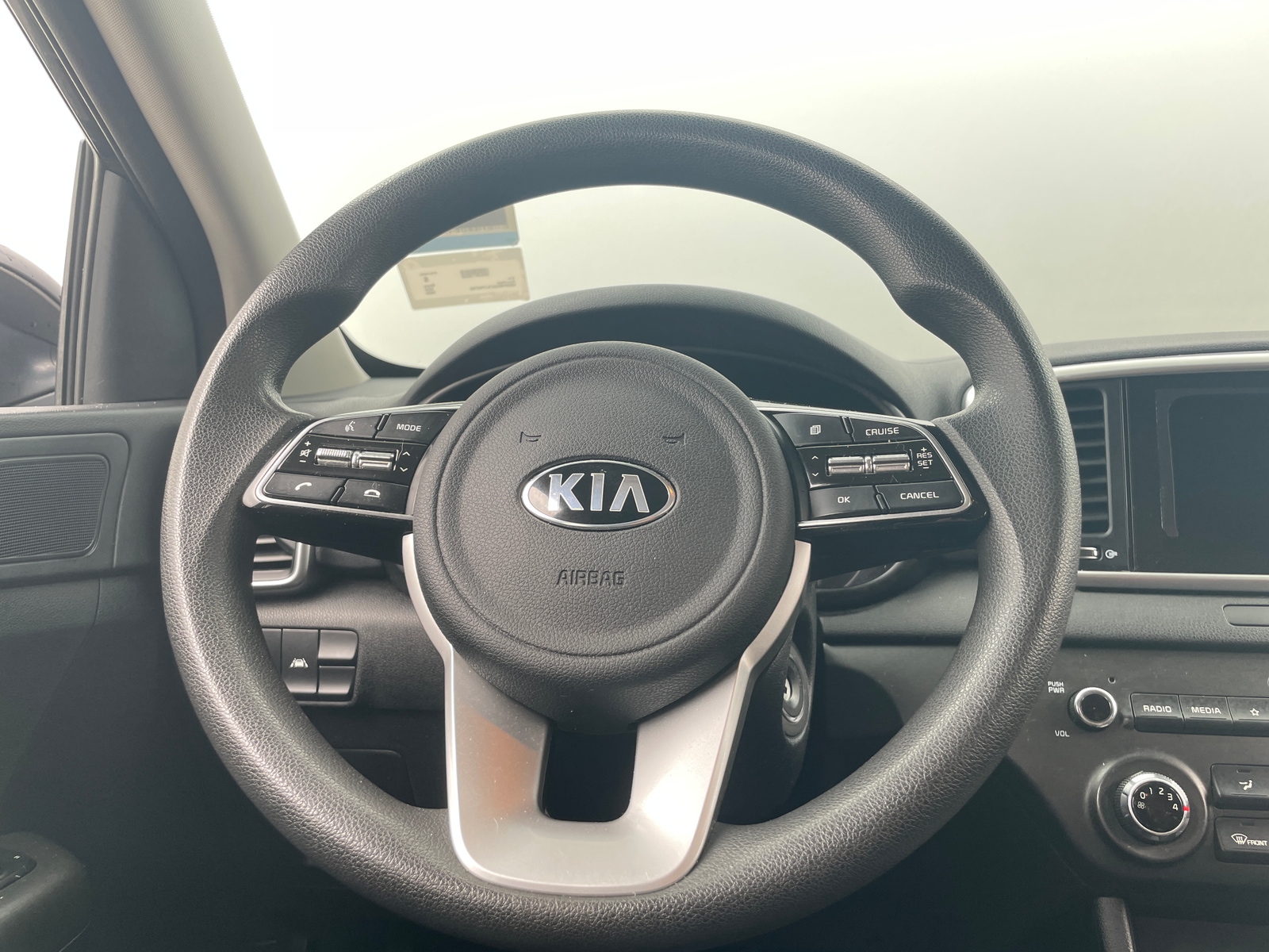 Thumbnail: 2020 Kia Sportage - 4