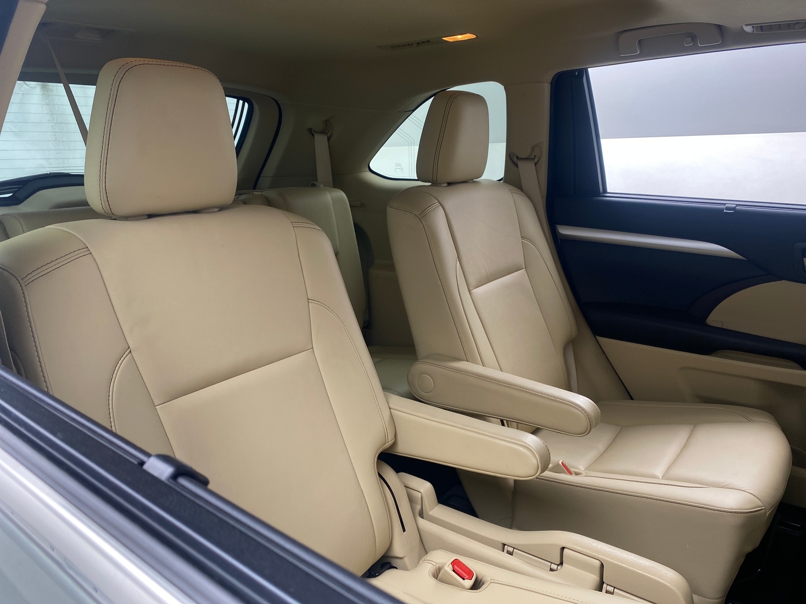 Thumbnail: 2019 Toyota Highlander - 5