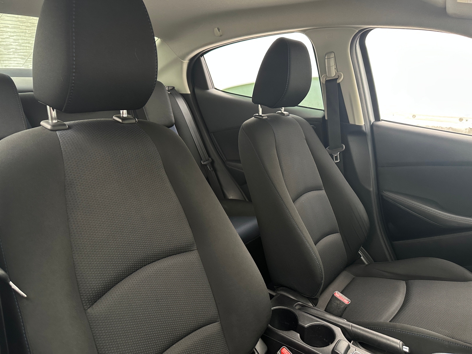 Thumbnail: 2017 Toyota Yaris iA - 2
