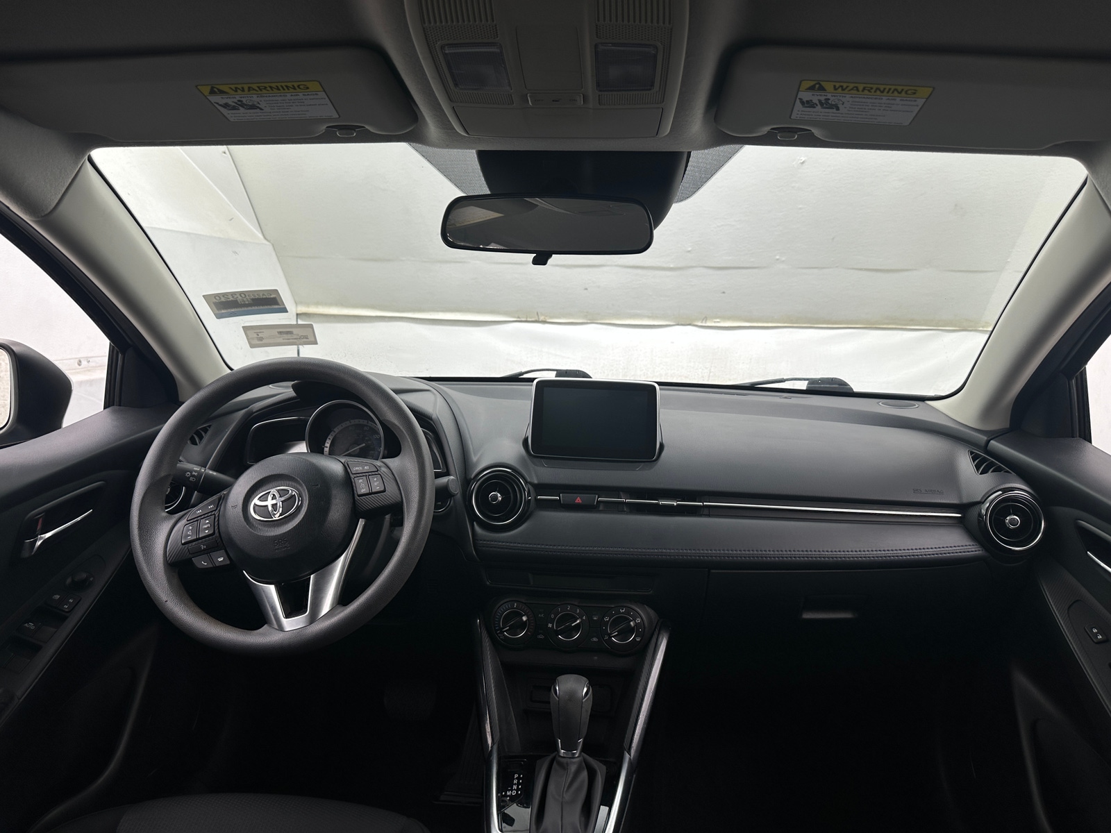 Thumbnail: 2017 Toyota Yaris iA - 3