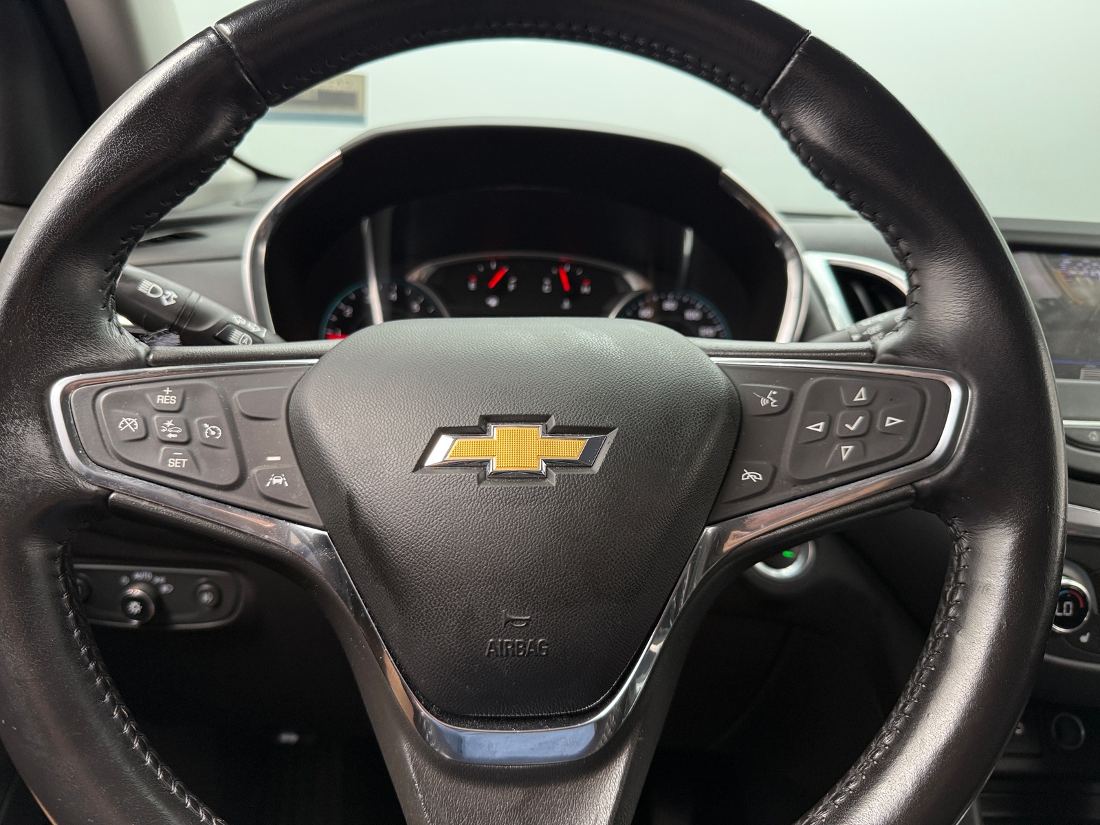 Thumbnail: 2021 Chevrolet Equinox - 5
