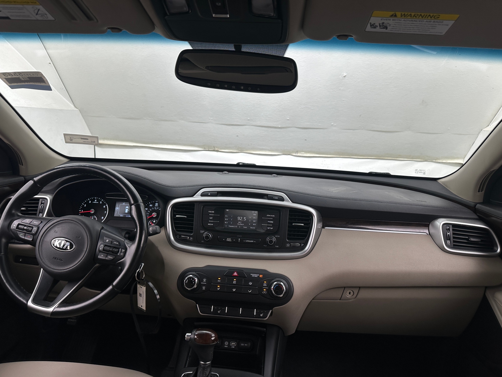 Thumbnail: 2016 Kia Sorento - 3