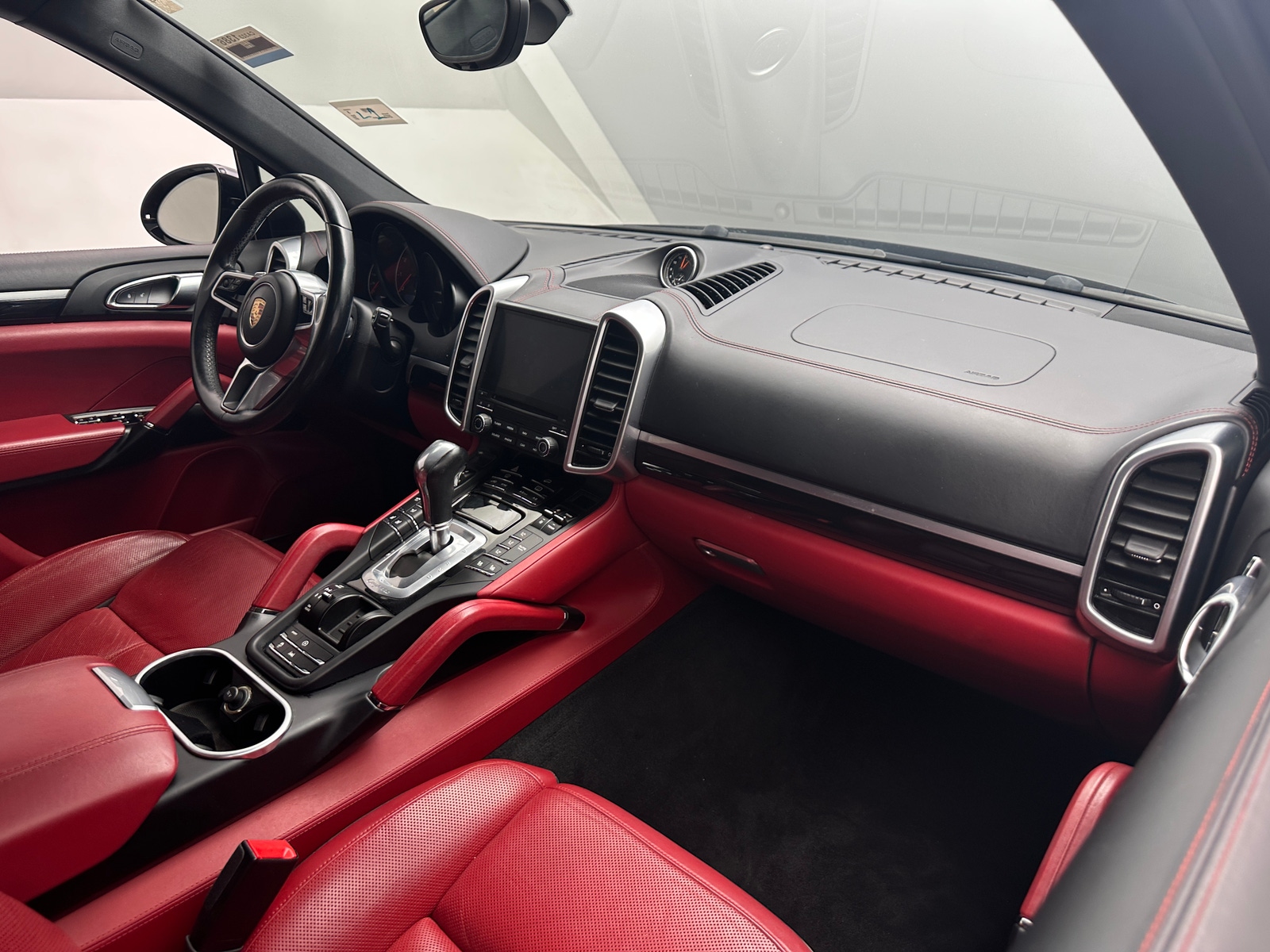 Thumbnail: 2017 Porsche Cayenne - 2