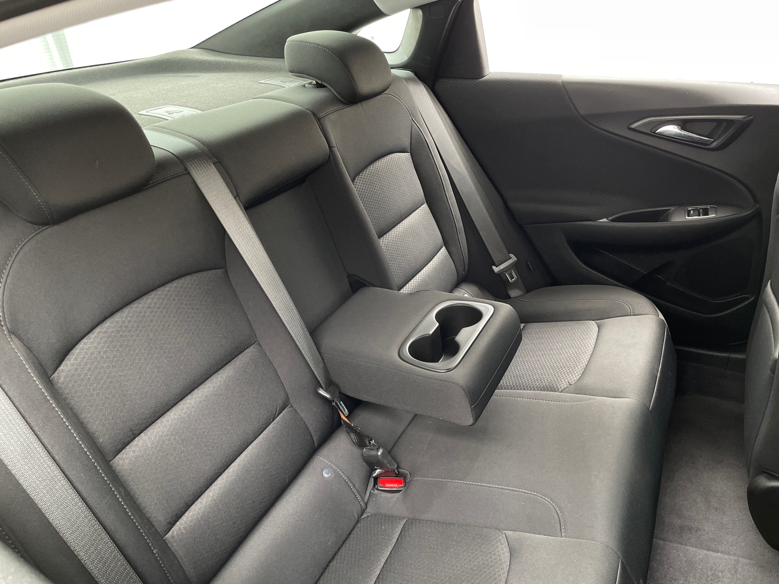 Thumbnail: 2021 Chevrolet Malibu - 6