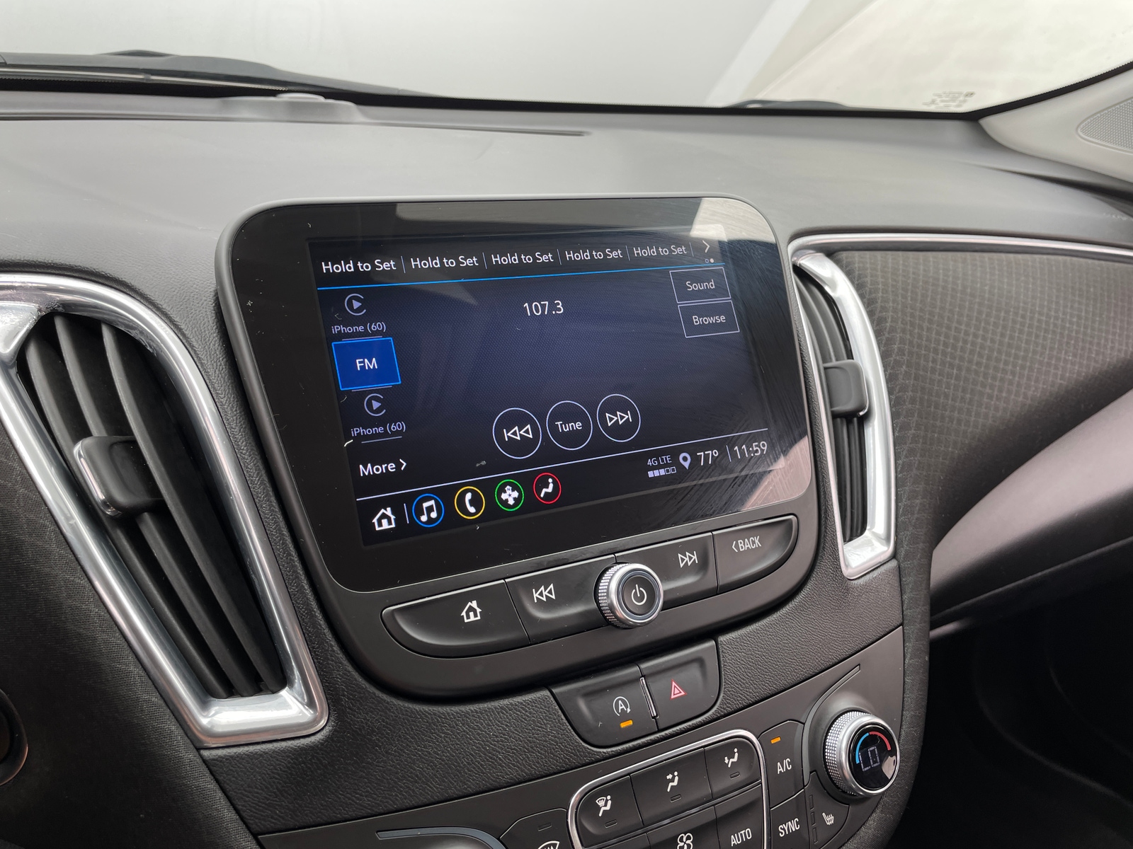 Thumbnail: 2021 Chevrolet Malibu - 4