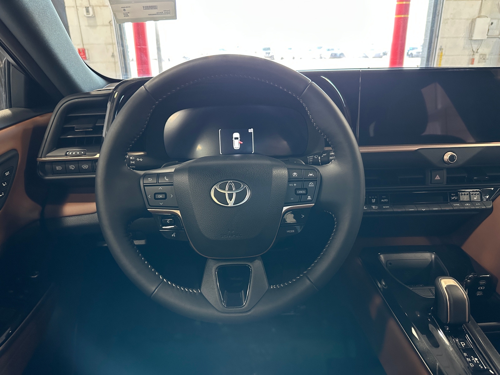 Thumbnail: 2025 Toyota Crown Signia - 4