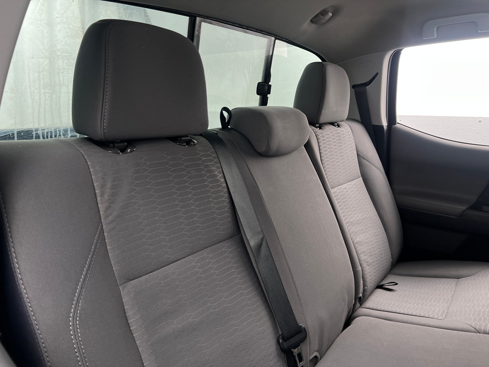Thumbnail: 2016 Toyota Tacoma - 6