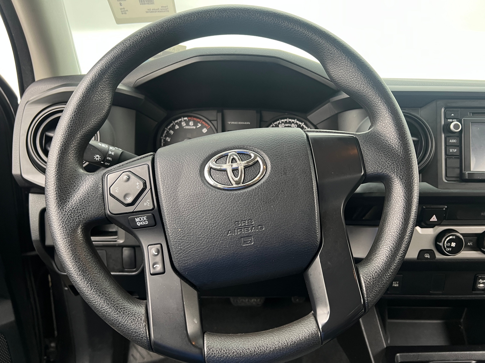 Thumbnail: 2016 Toyota Tacoma - 5