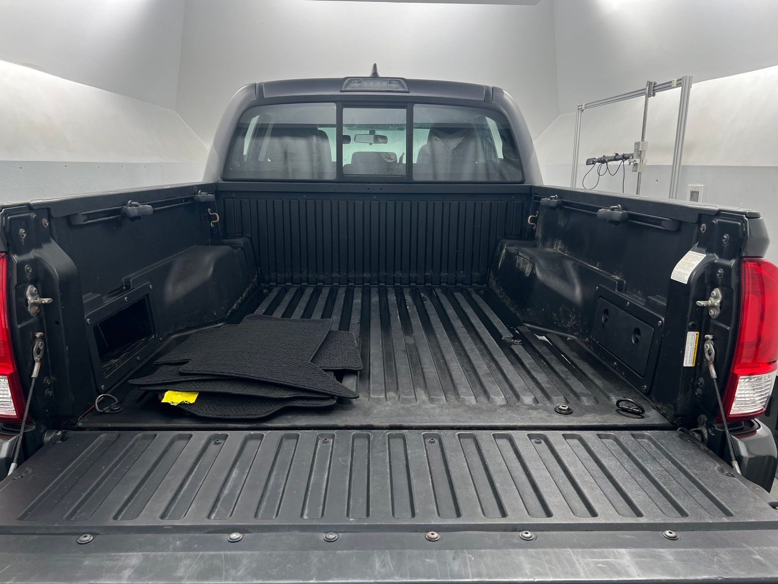 Thumbnail: 2016 Toyota Tacoma - 7