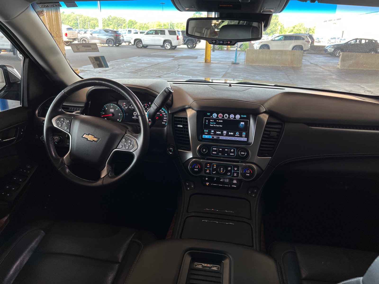 Thumbnail: 2019 Chevrolet Suburban - 2