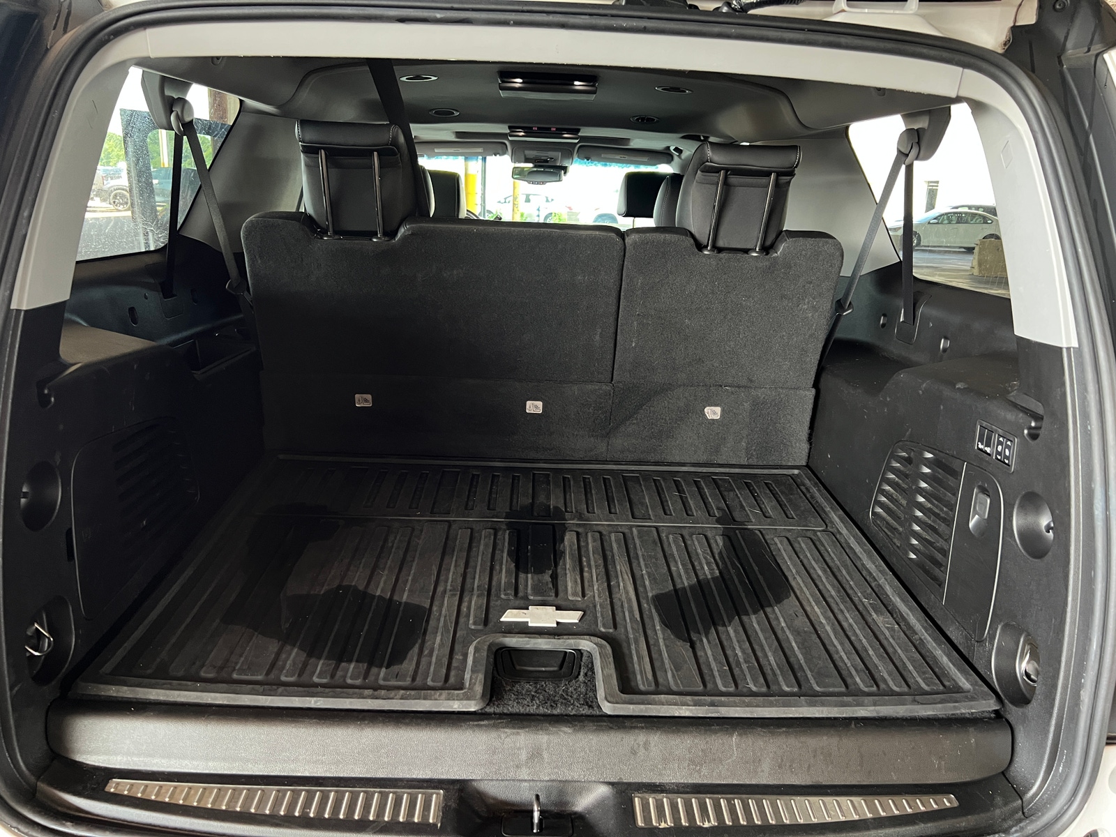 Thumbnail: 2019 Chevrolet Suburban - 6