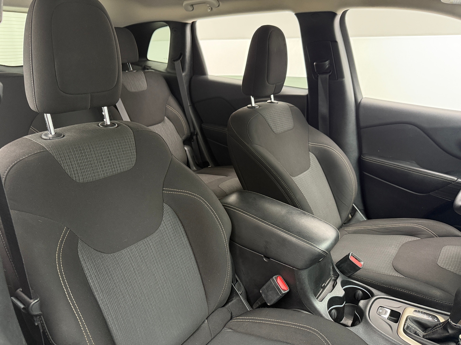Thumbnail: 2016 Jeep Cherokee - 2